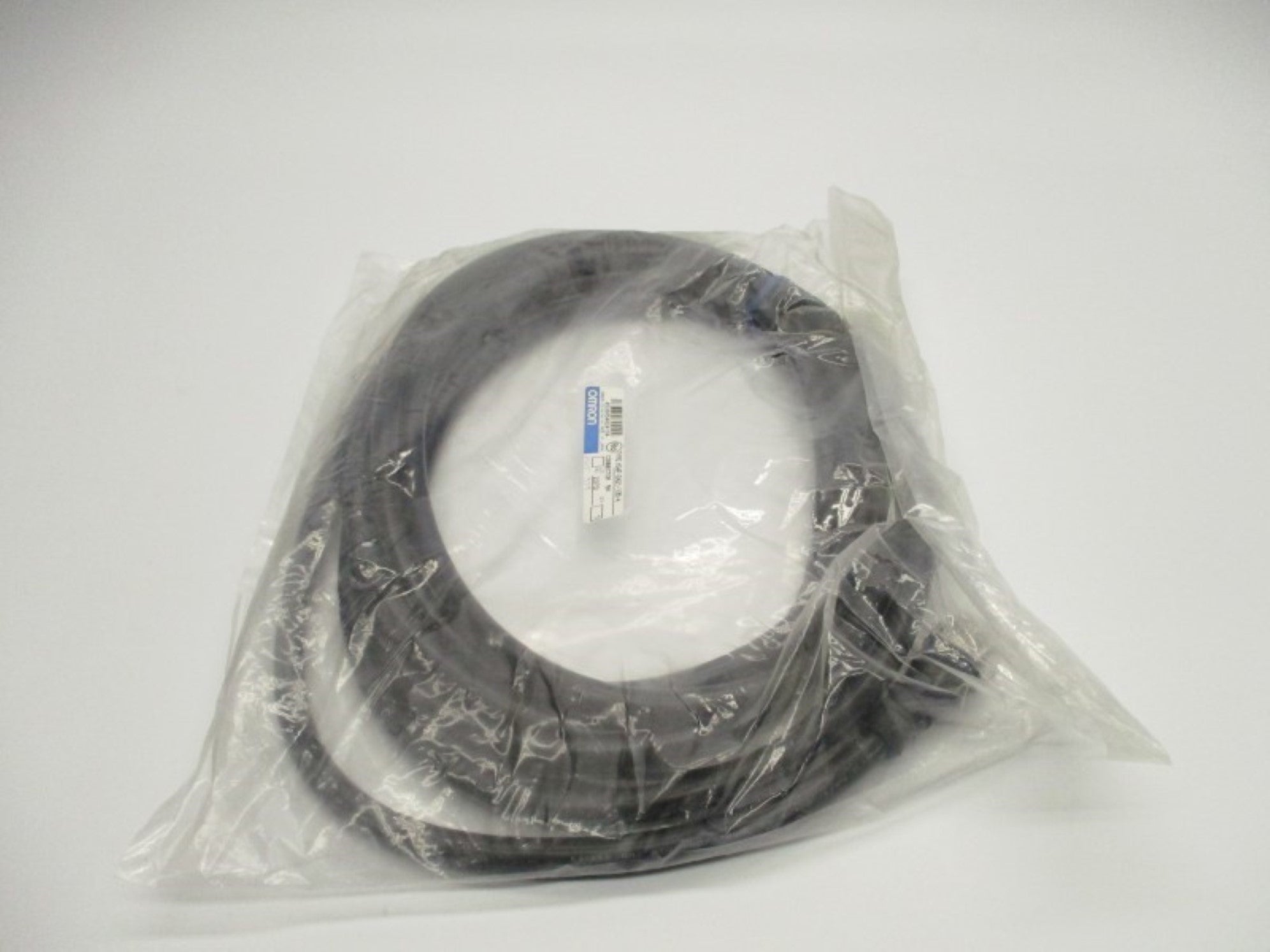 OMRON XS4F-D421-105-A NSMP