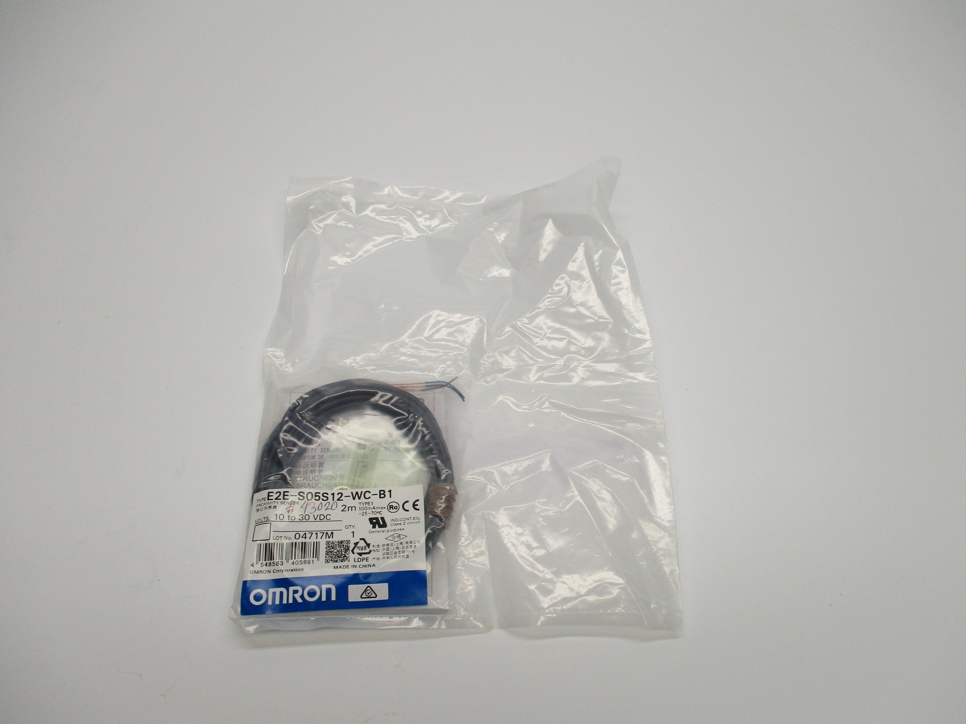 OMRON E2E-S05S12-WC-B1 10-30VDC 2M NSMP