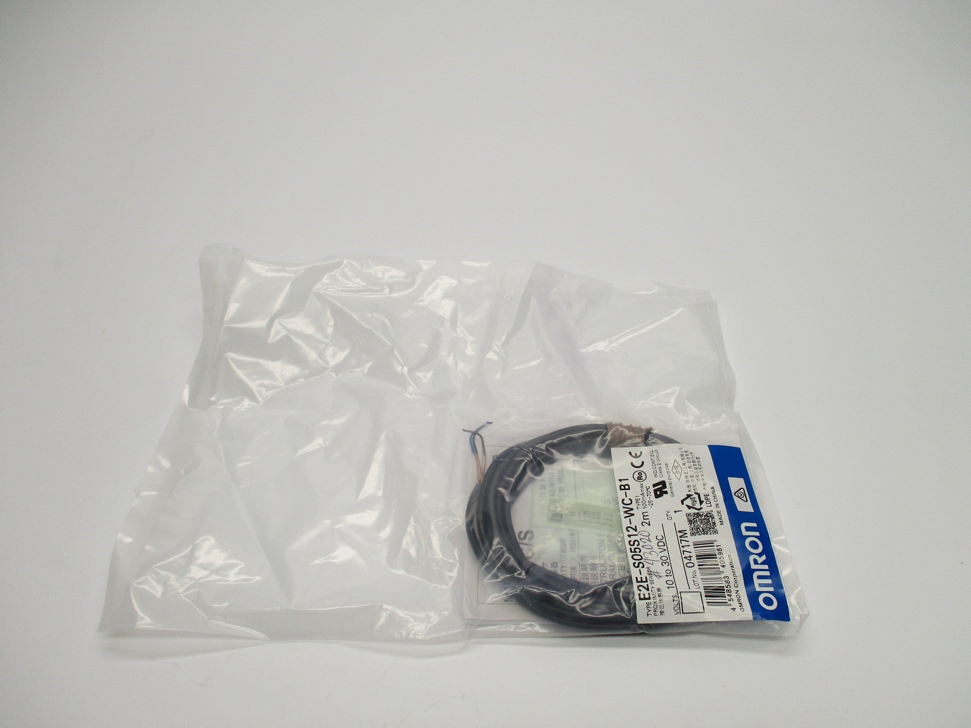 OMRON E2E-S05S12-WC-B1 10-30VDC 2M NSMP