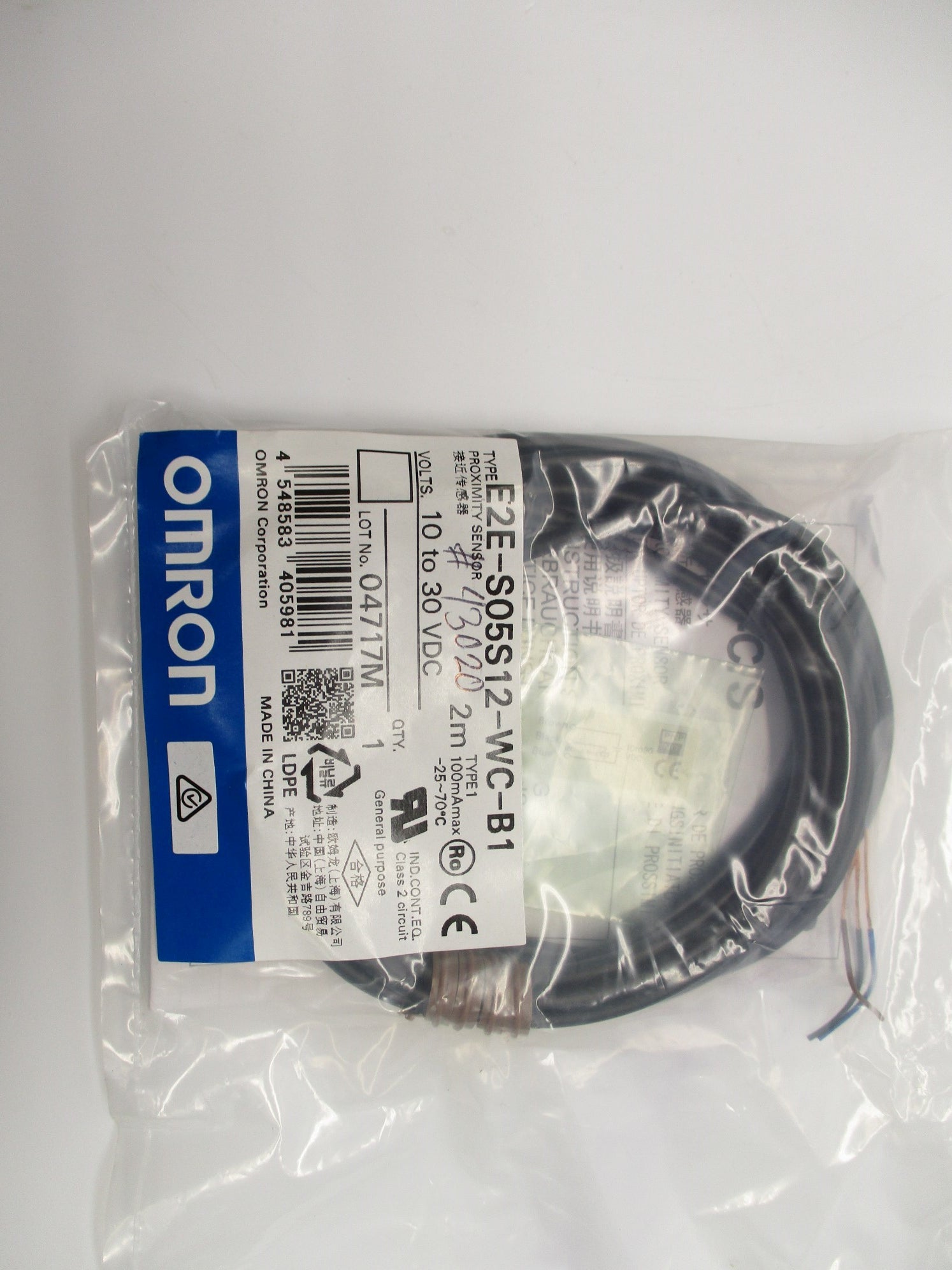 OMRON E2E-S05S12-WC-B1 10-30VDC 2M NSMP