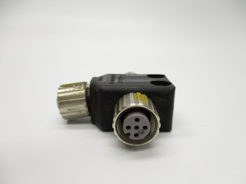 OMRON XS2R-D427-5 UNMP