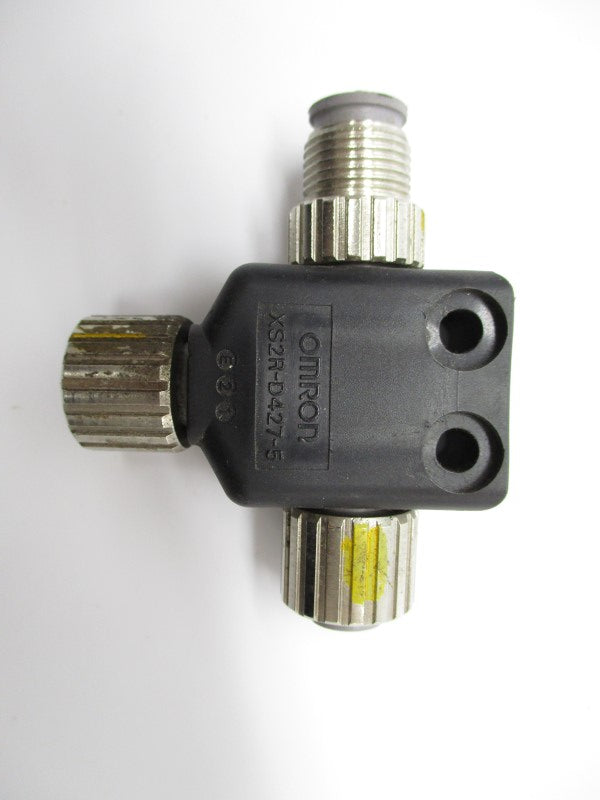 OMRON XS2R-D427-5 UNMP