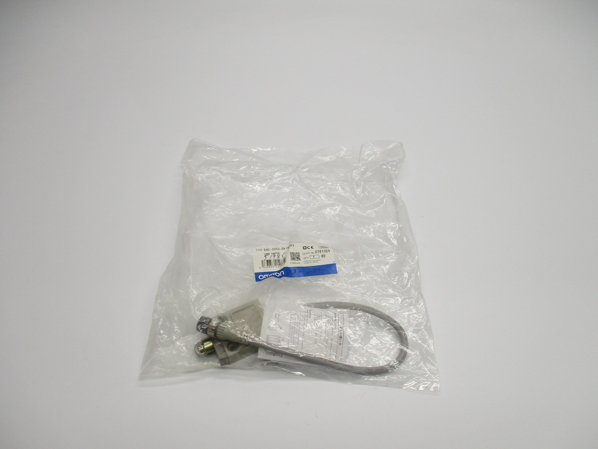 OMRON D4C-3002-DK1EJ03 NSMP