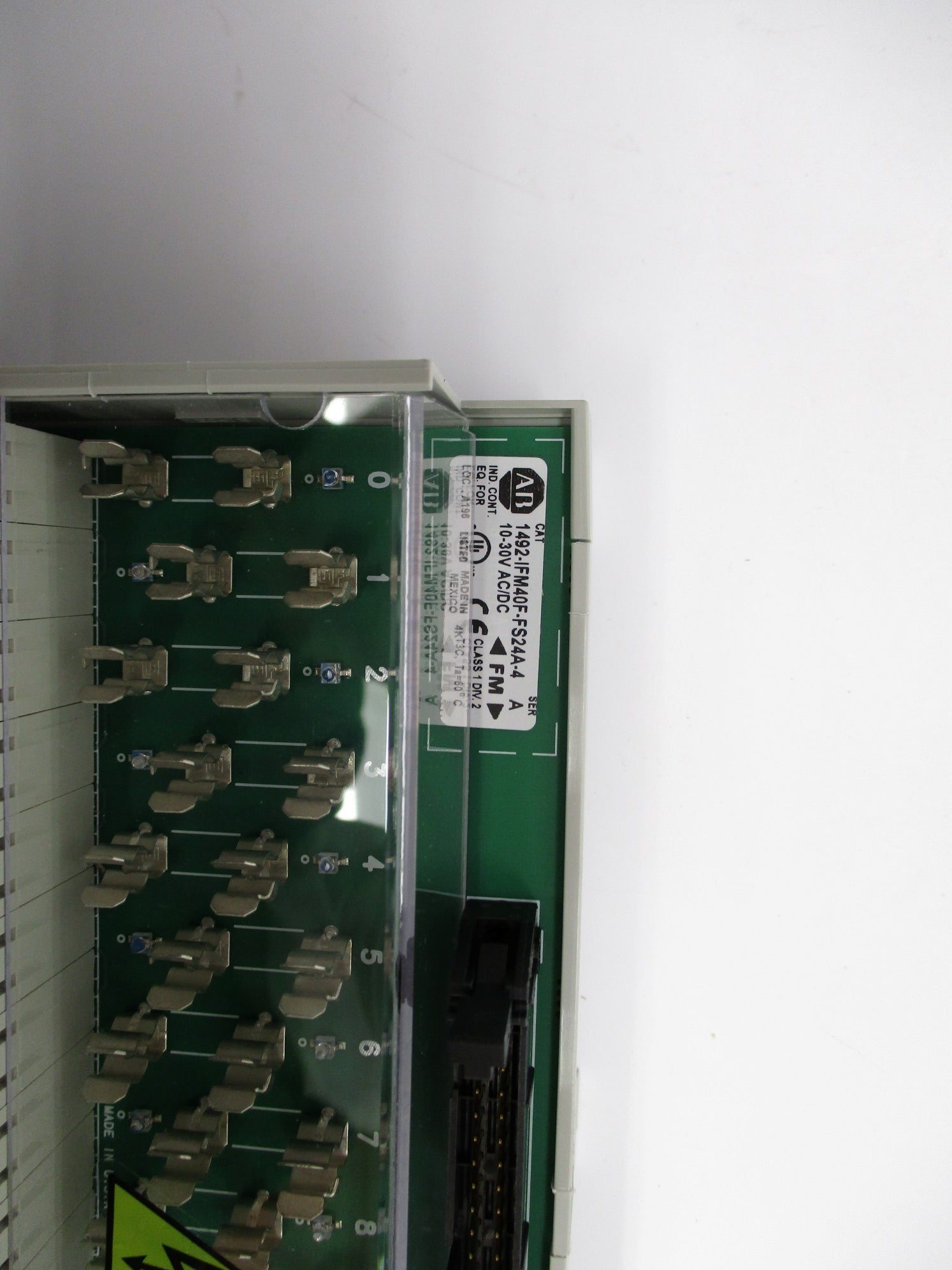 ALLEN BRADLEY 1492-IFM40F-FS24-4 SER. A NSMP