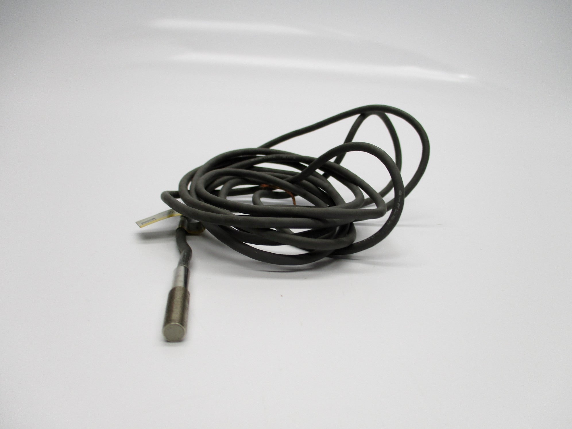 OMRON E2E-X1B1 12-24VDC UNMP