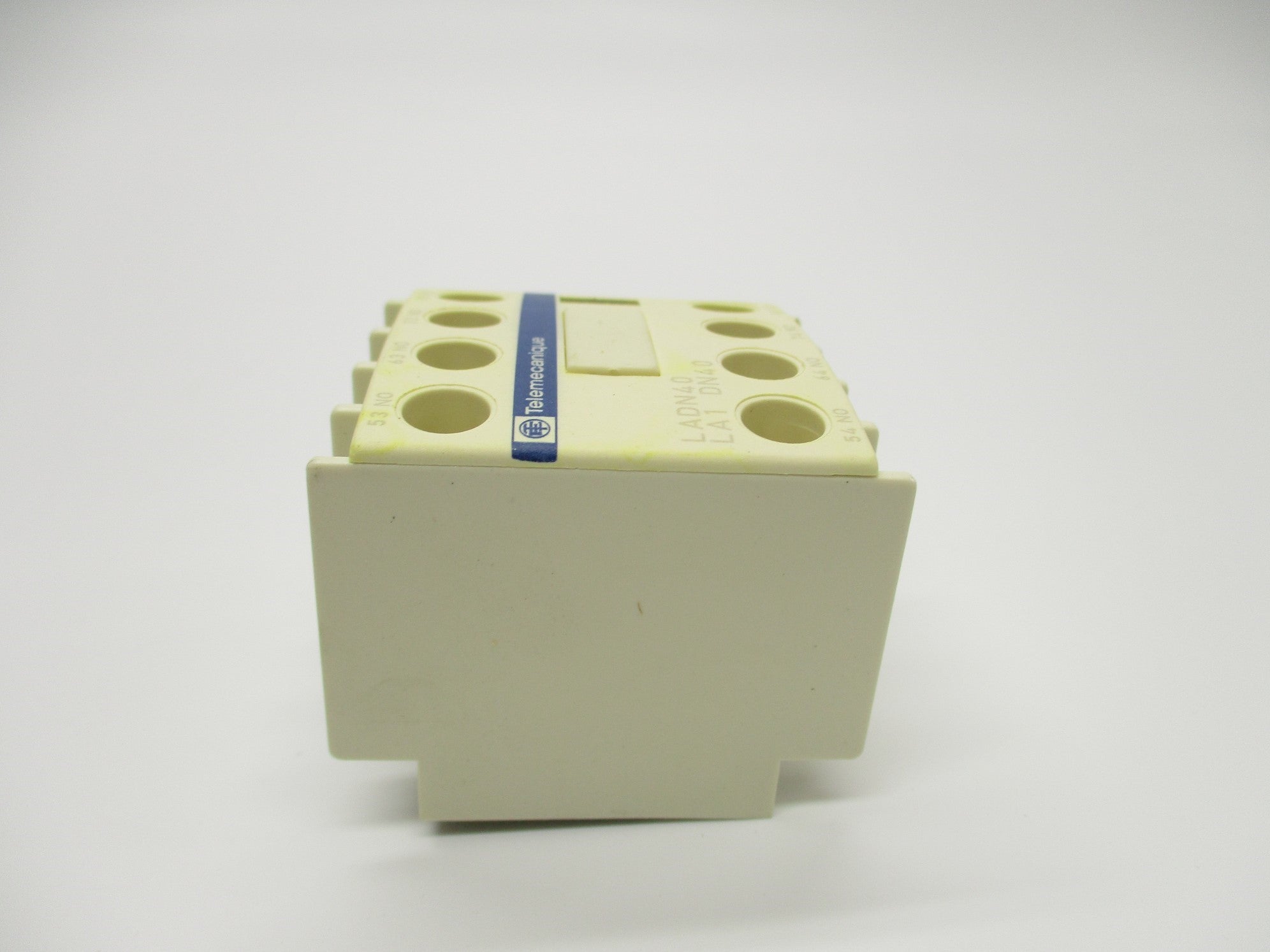 TELEMECANIQUE LADN40 690V 10A NSMP