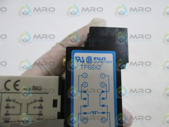 FUJI ELECTRIC TIMER ST7P-2DE3T-ADC *NEW NO BOX*