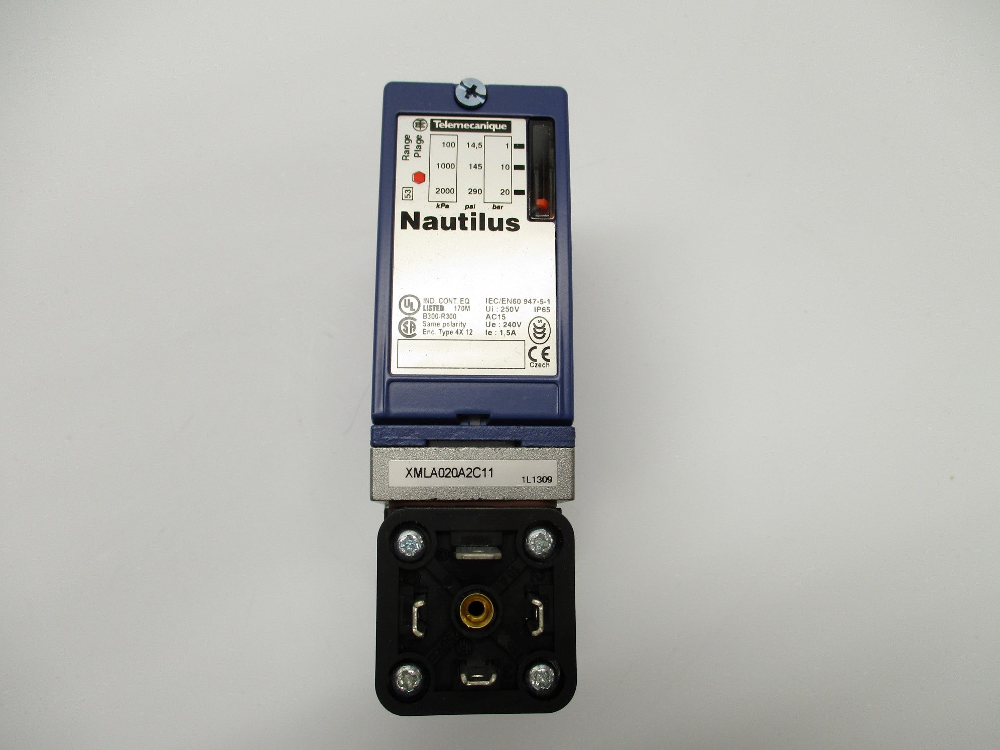 TELEMECANIQUE XMLA020A2C11 NSMP