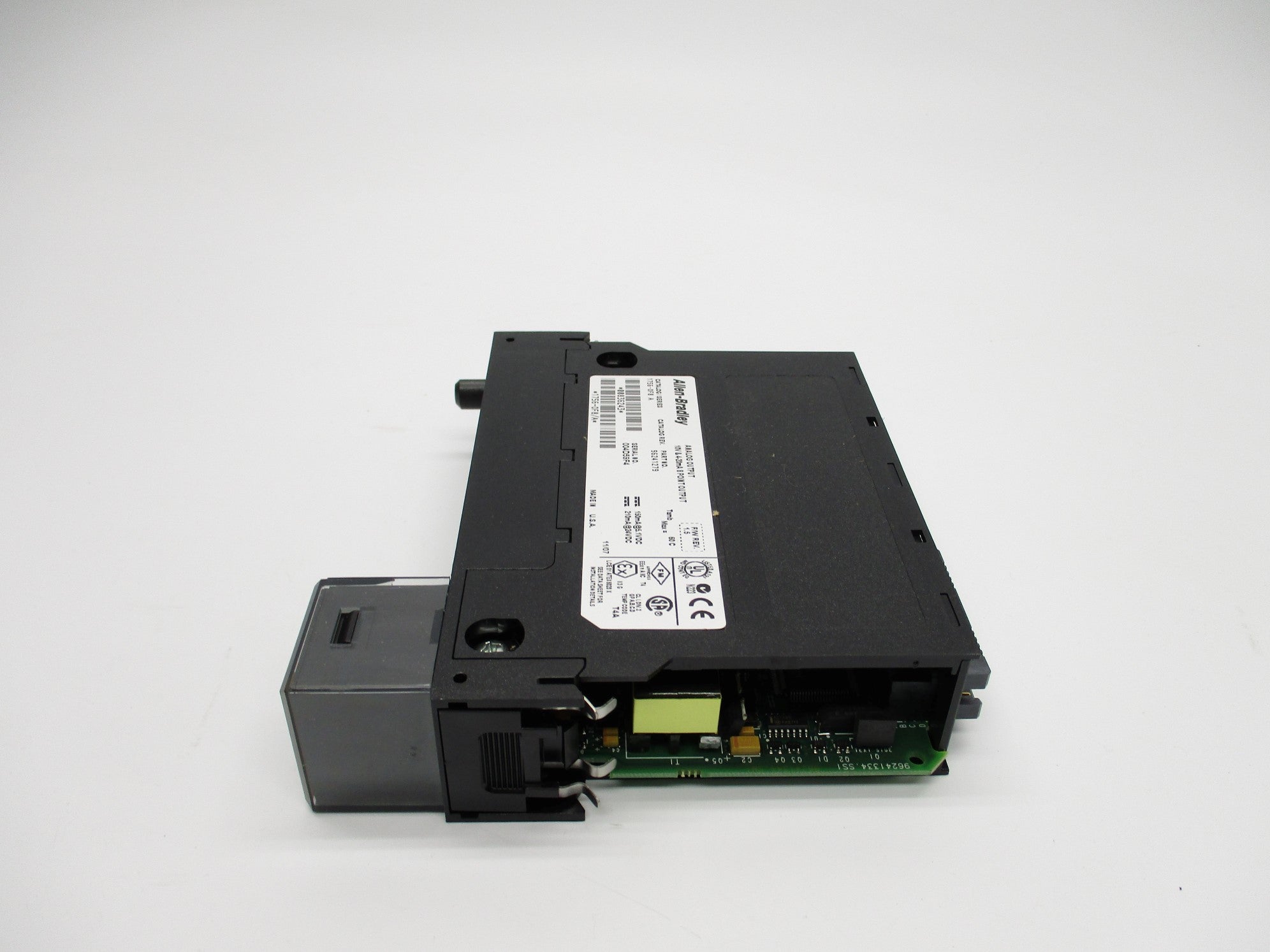 ALLEN BRADLEY 1756-OF8 SER. A F/W 1.5 24VDC NSMP