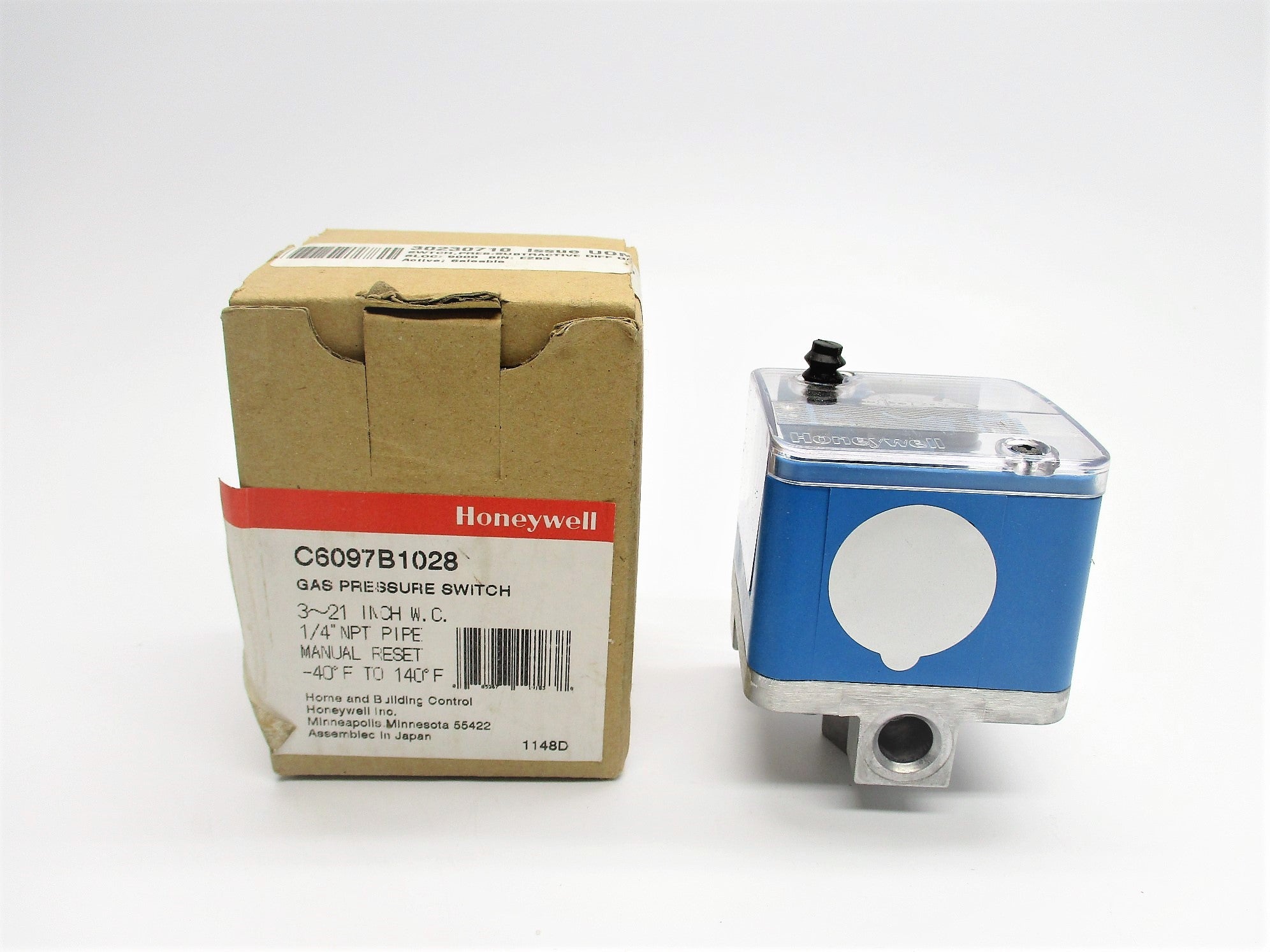HONEYWELL C6097B1028 240VAC 3-21 -40-140'F 1/4" NSMP