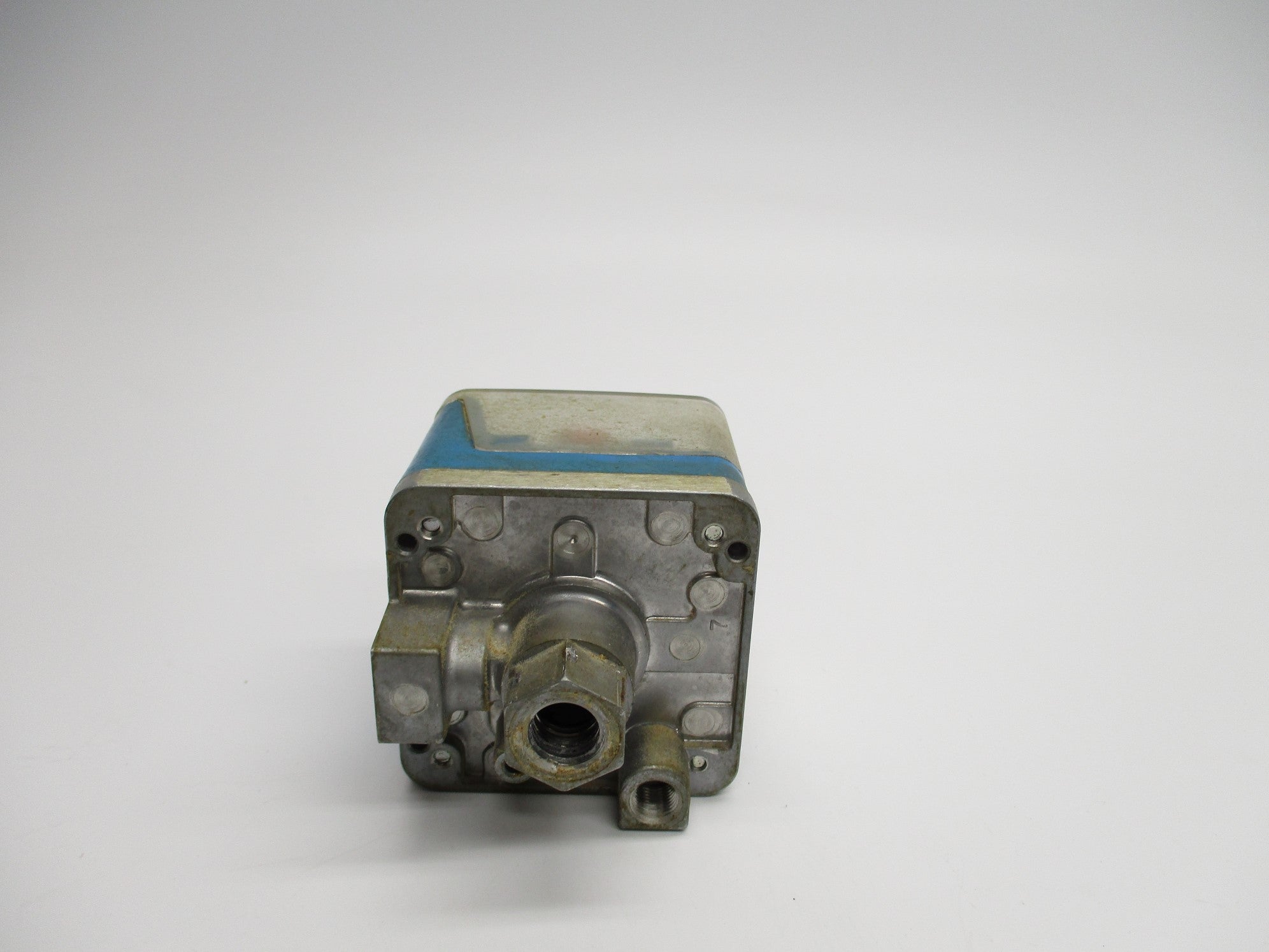 HONEYWELL C6097B1028 UNMP