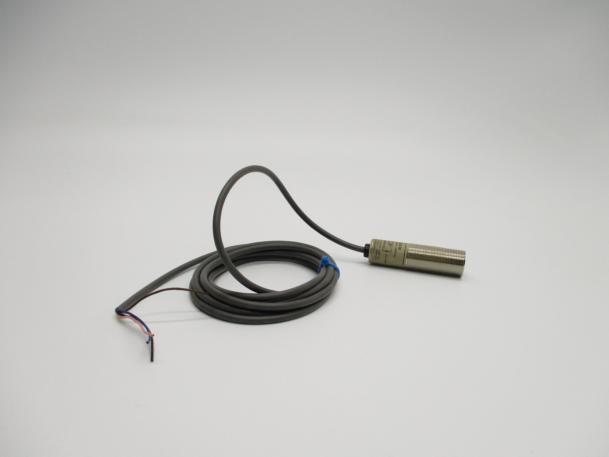 OMRON E3F2-7DC4-M UNMP