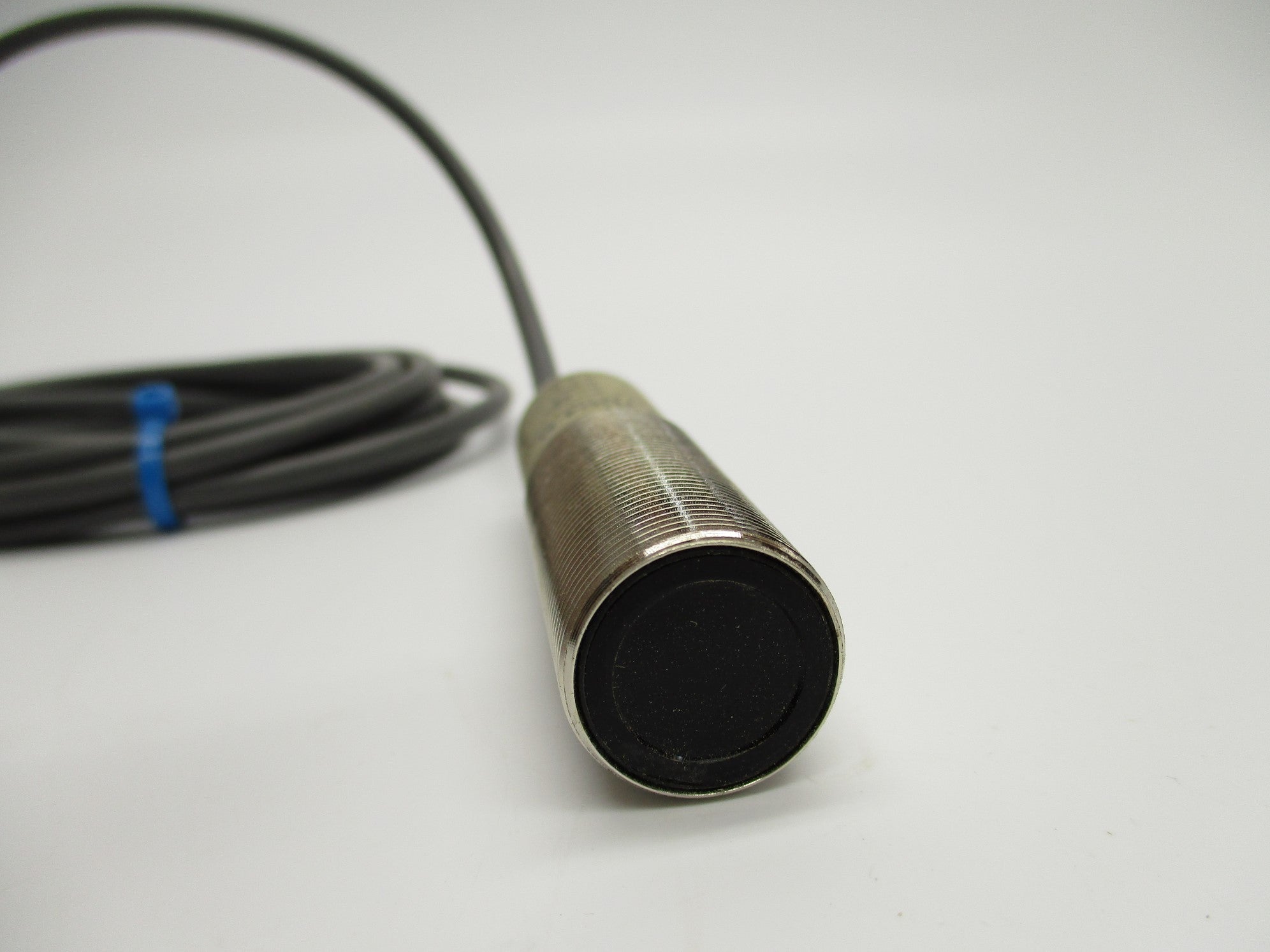 OMRON E3F2-7DC4-M UNMP