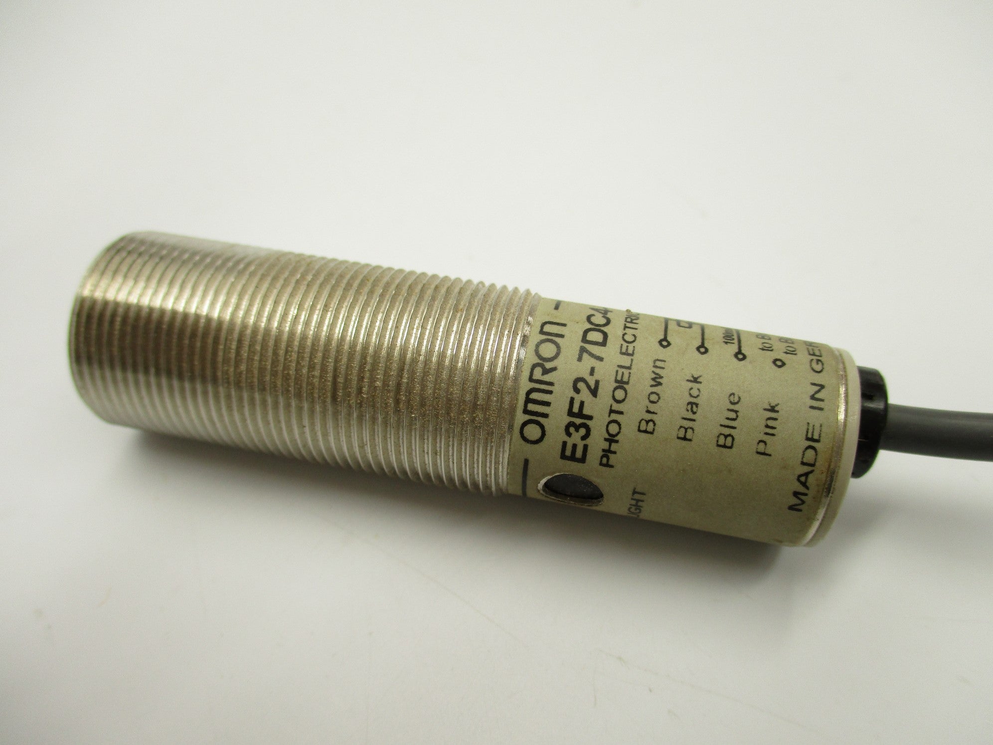 OMRON E3F2-7DC4-M UNMP