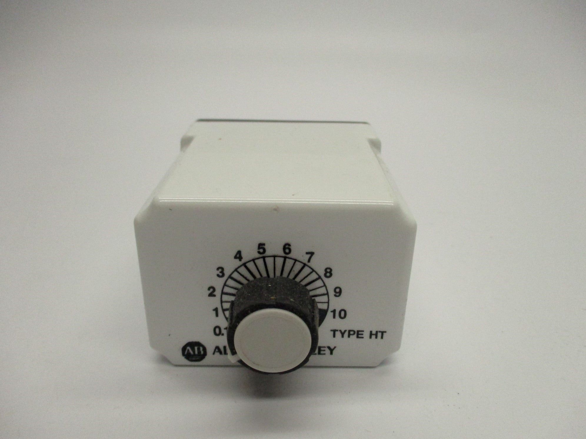 INDUSTRIAL SPARE PART 700-HT12AA1 SER. A 120VAC 10A 0.1-10S (BK/YL) NSMP