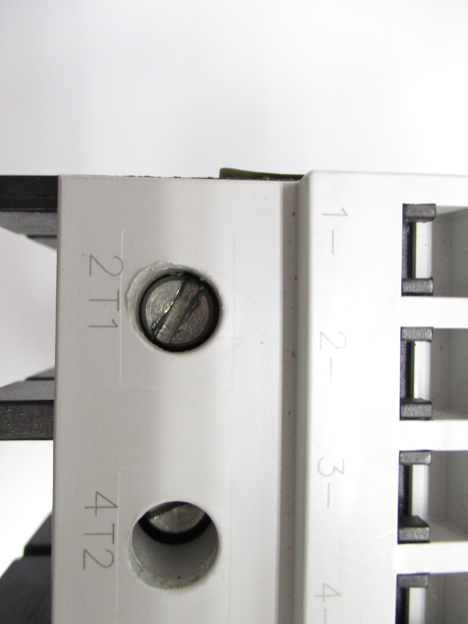 GENERAL ELECTRIC CL07A300M 120V UNMP