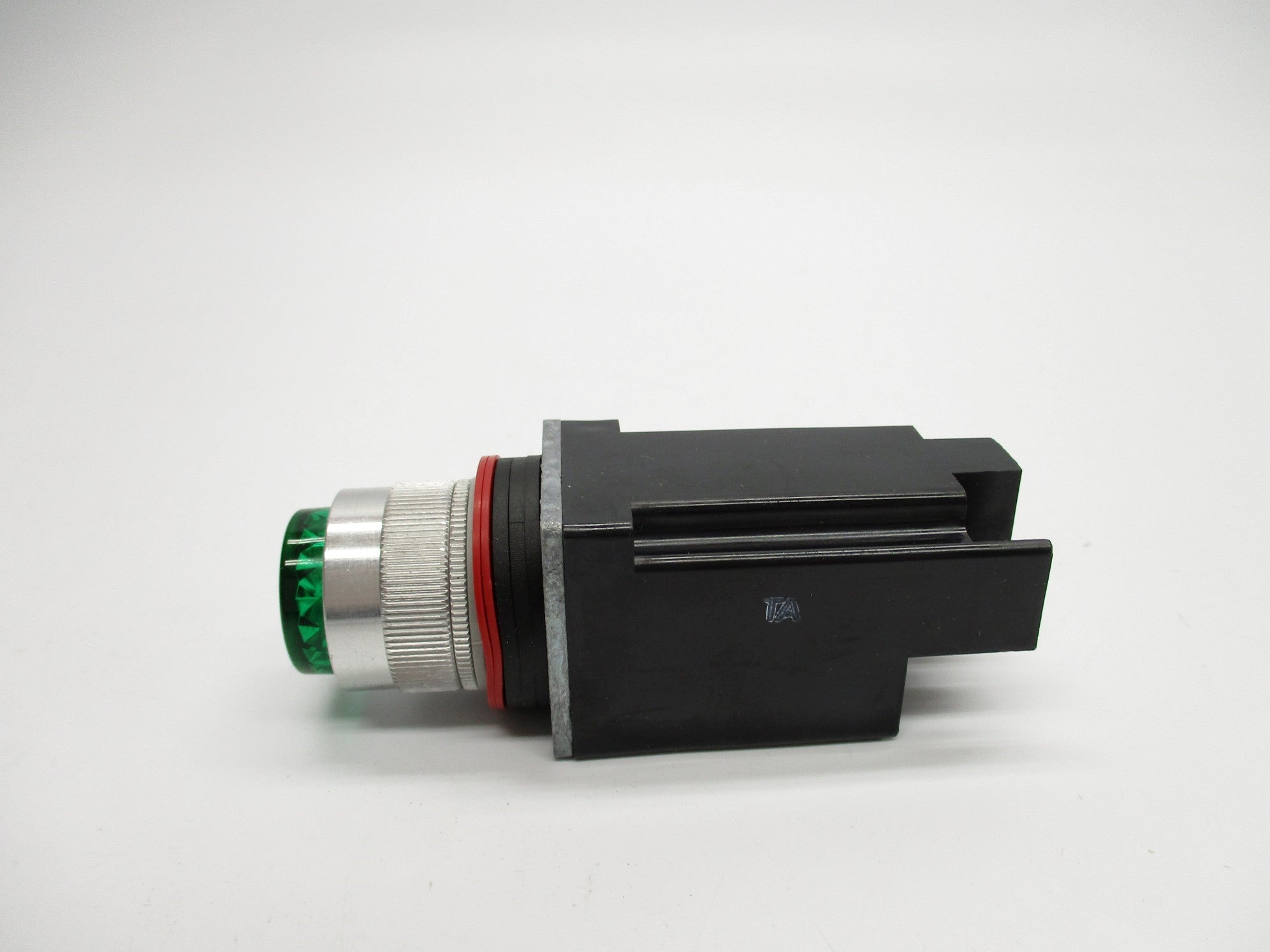 INDUSTRIAL SPARE PART 800MR-P16G SER. D 120V (WH) NSMP