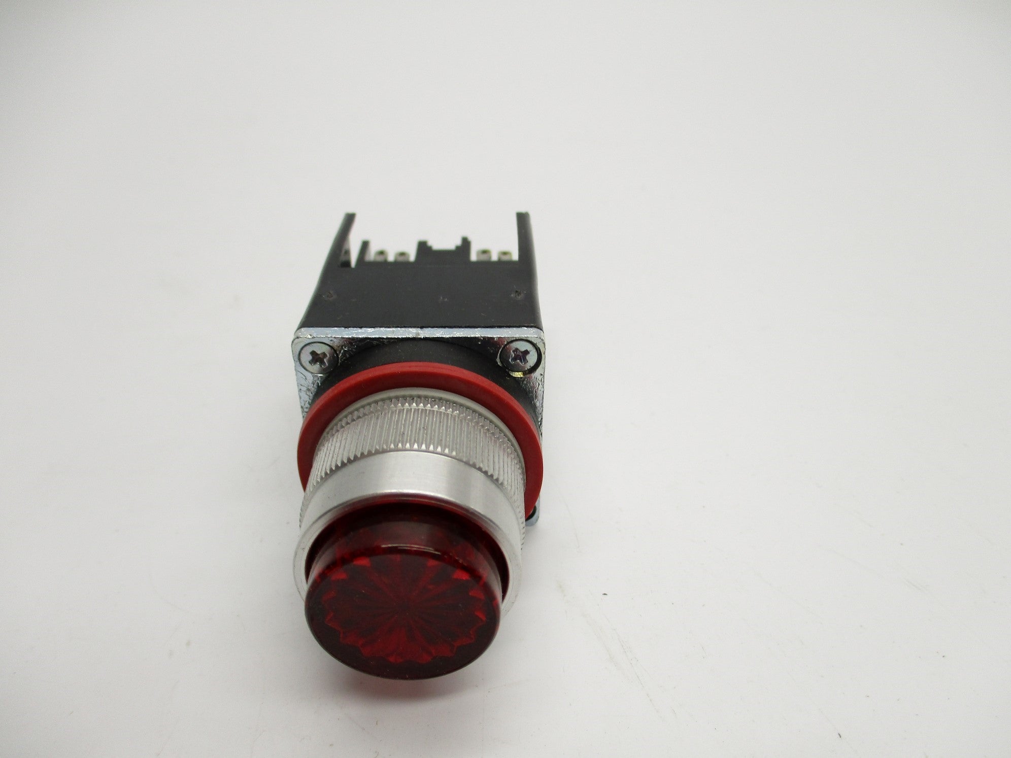 INDUSTRIAL SPARE PART 800MR-P16R SER. D 110/120V (WH) NSMP