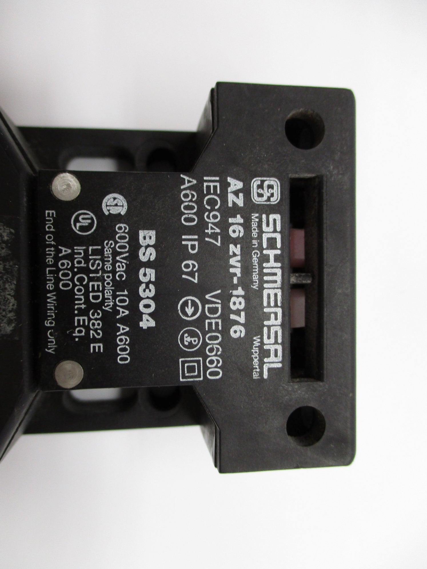 SCHMERSAL AZ16ZVR-1876 600VAC UNMP