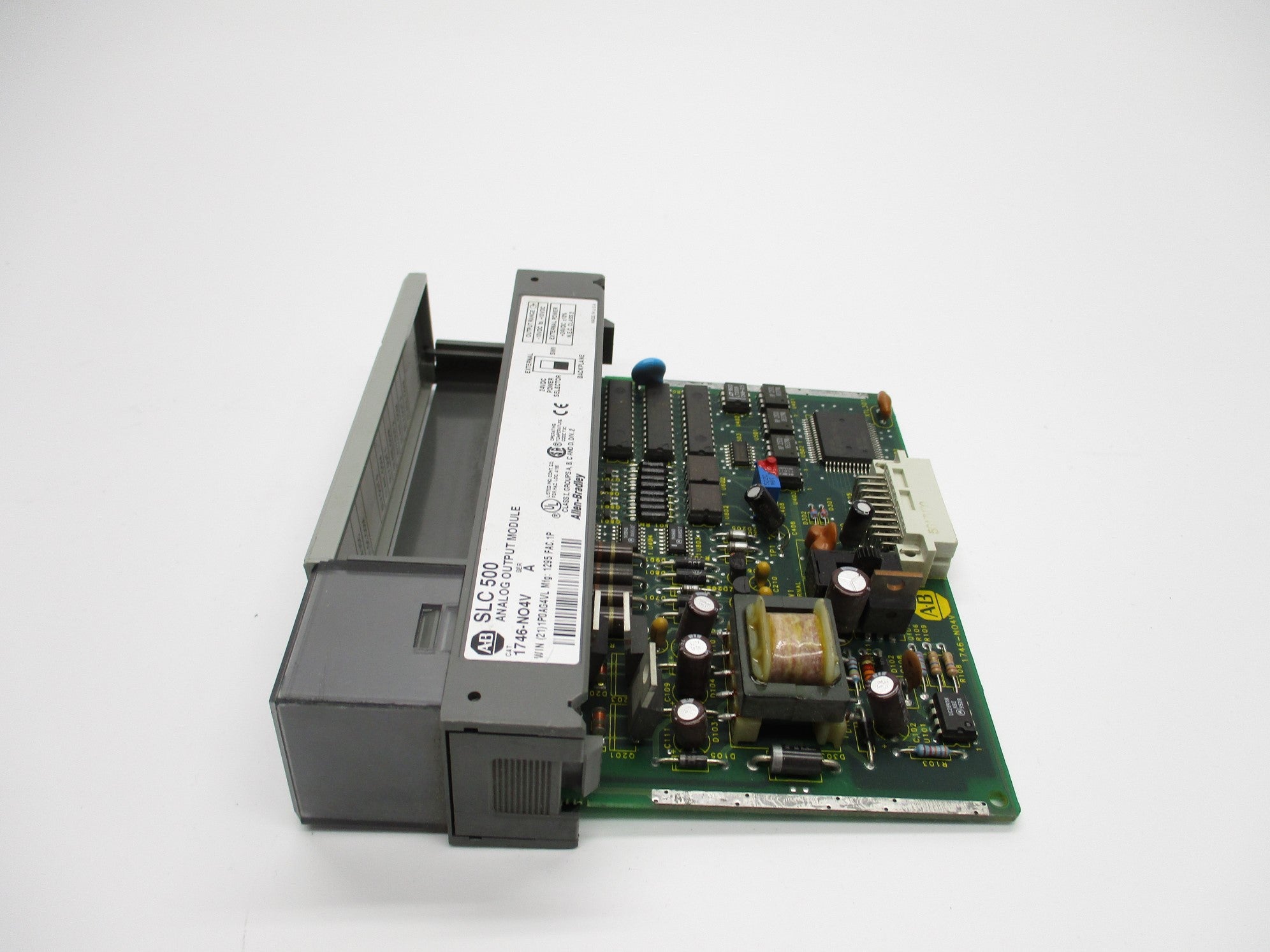 ALLEN BRADLEY 1746-NO4V SER. A (NO TERMINAL) UNMP