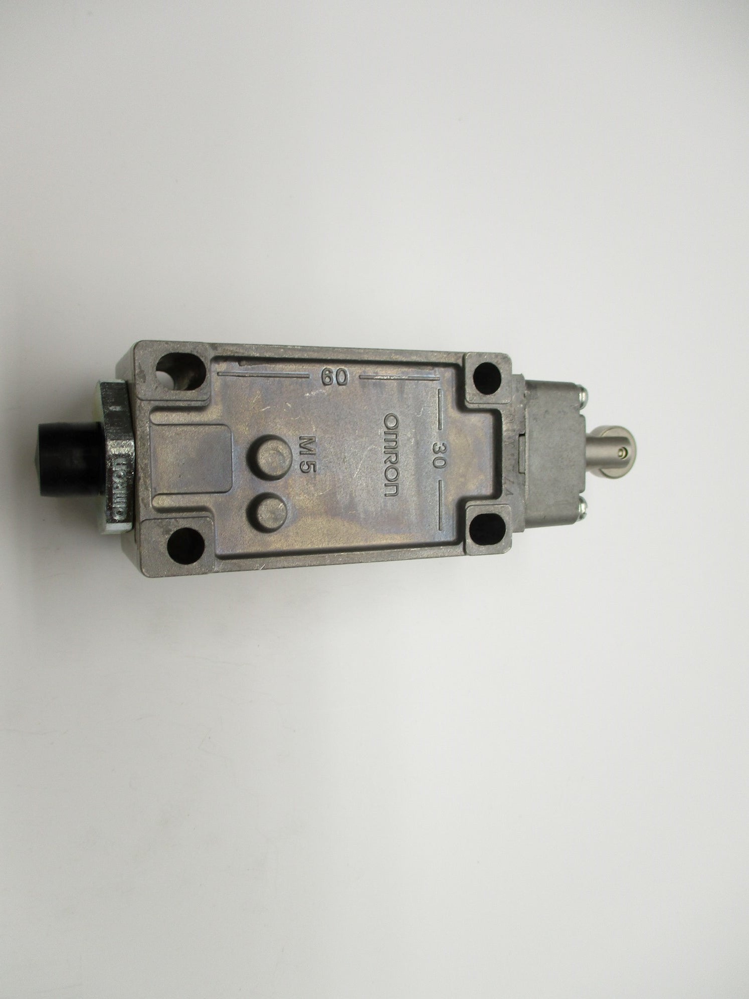 OMRON D4B-2171N-KGM NSNP