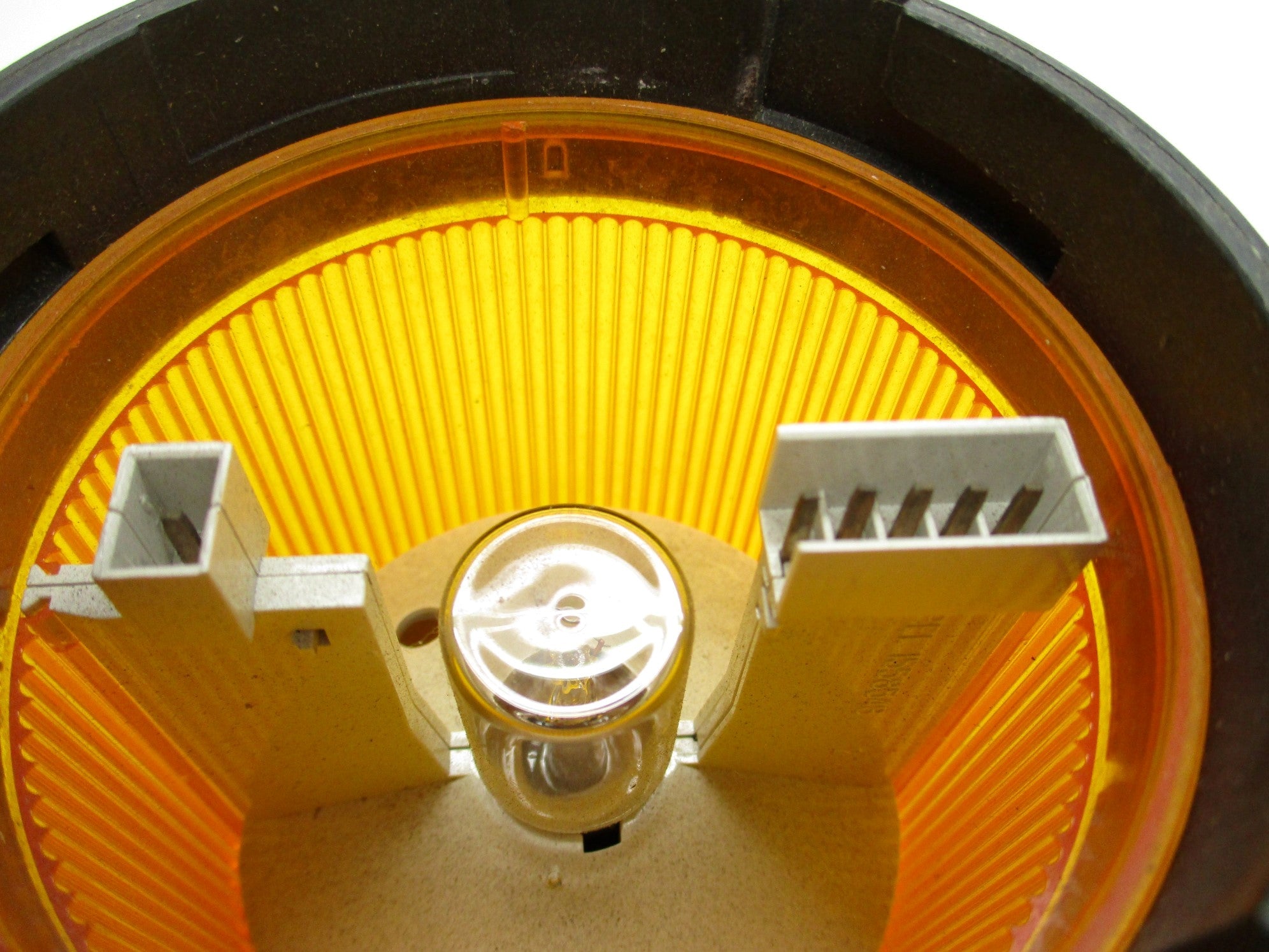 TELEMECANIQUE XVBC35 12-230V UNMP