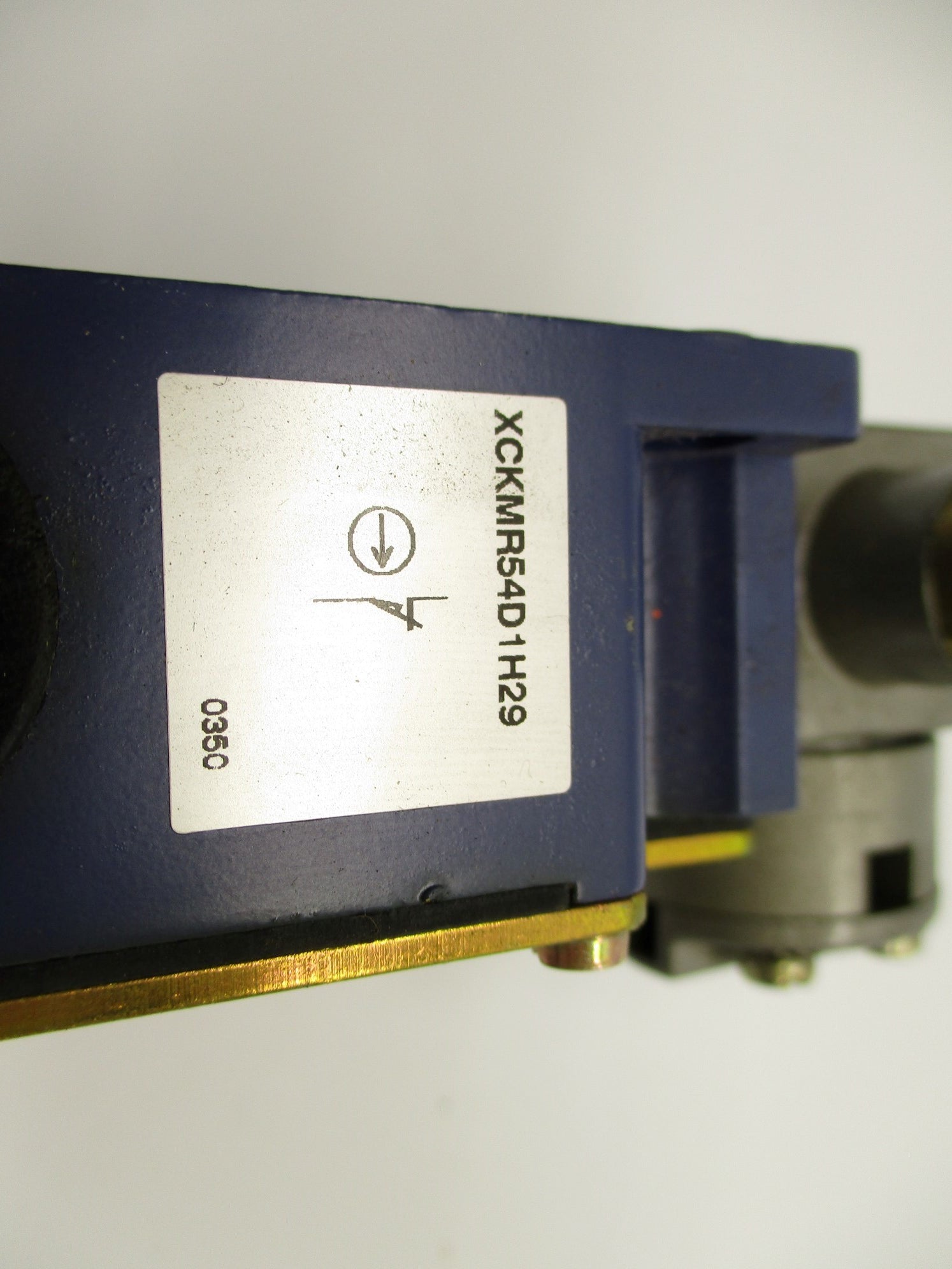 TELEMECANIQUE XCKMR54D1H29 NSMP