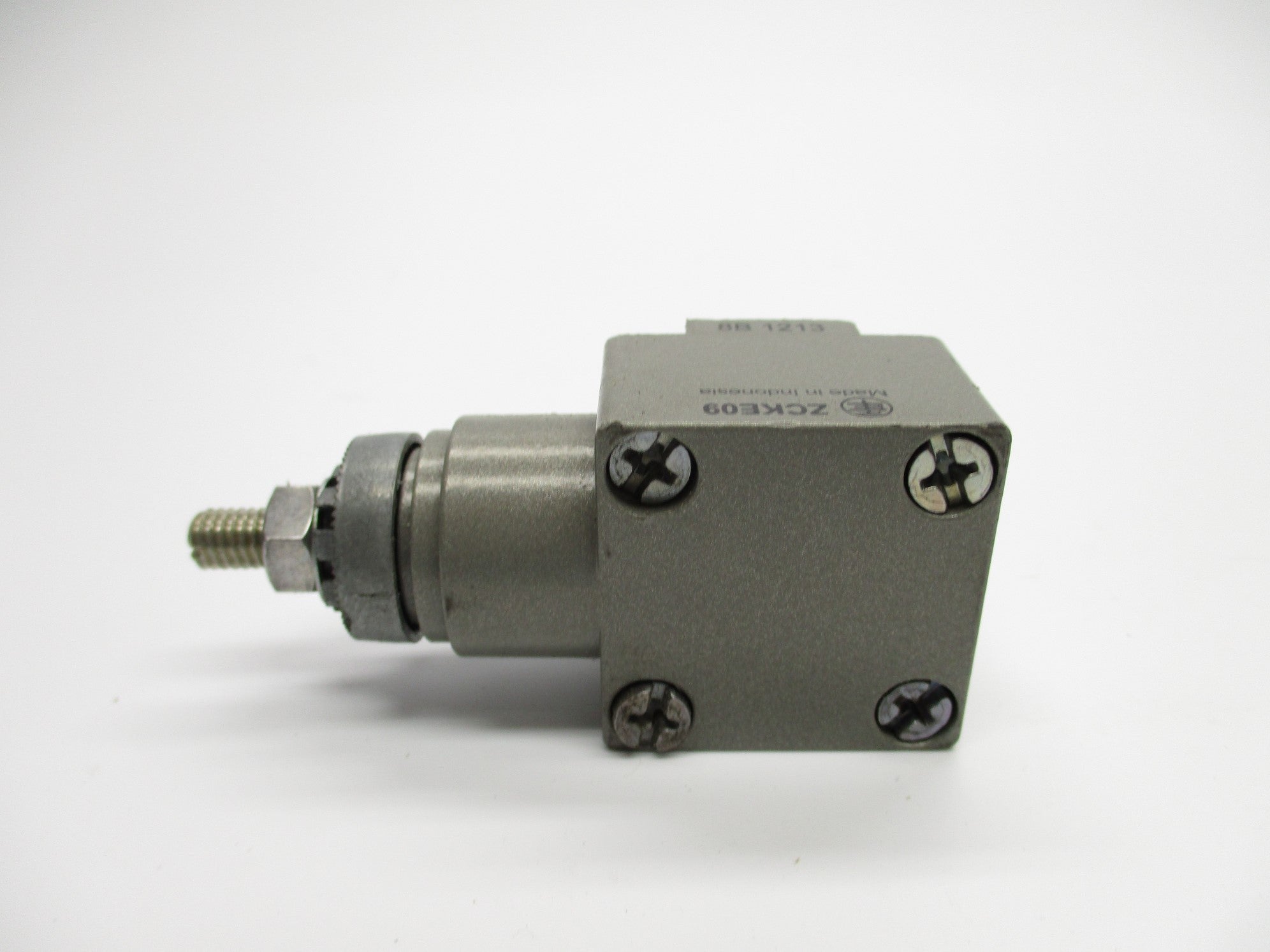TELEMECANIQUE ZCKE09 NSNP