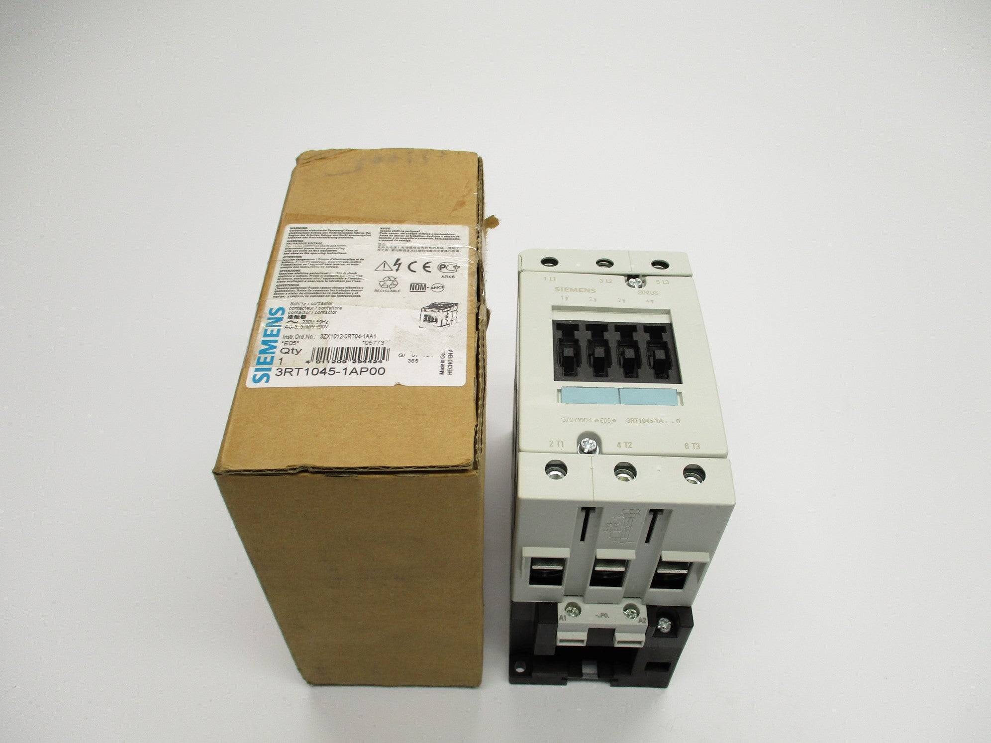 SIEMENS 3RT1045-1AP00 230V (AS PICTURED) NSMP