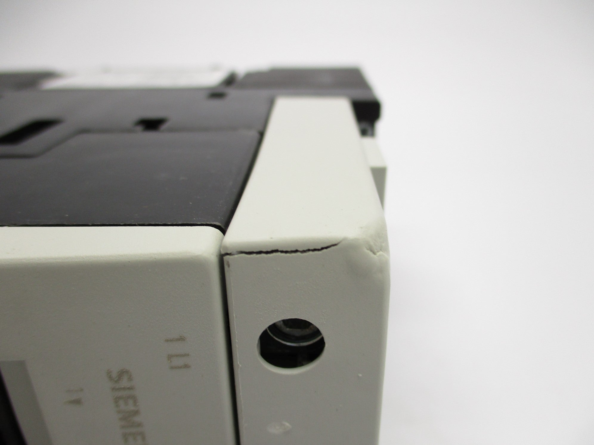 SIEMENS 3RT1045-1AP00 230V (AS PICTURED) NSMP