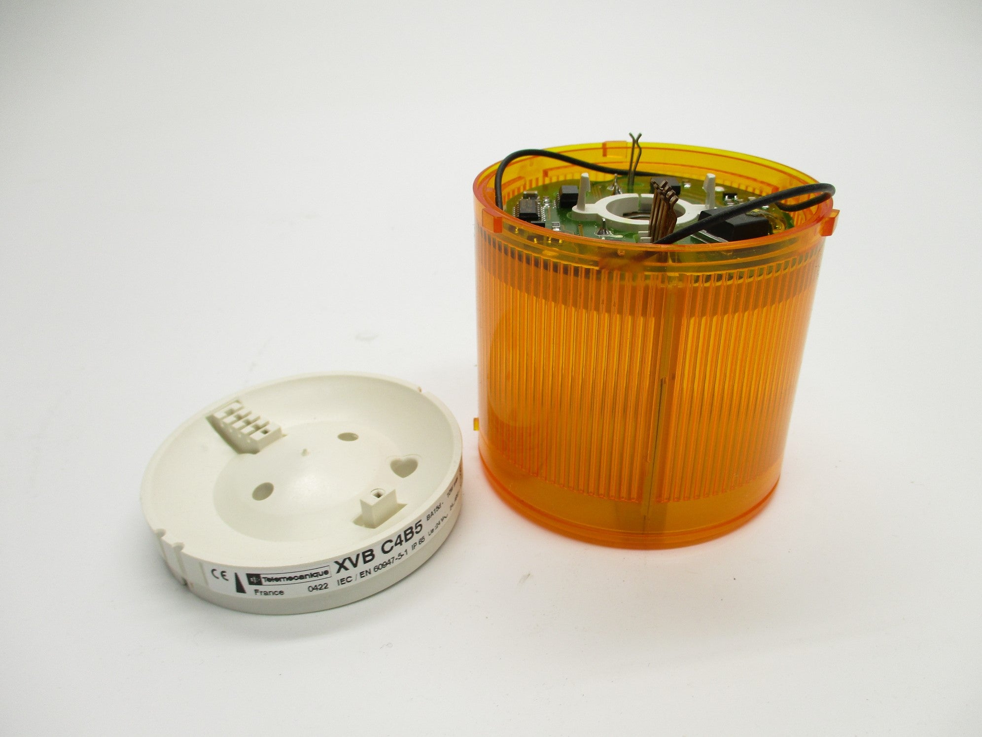 TELEMECANIQUE XVBC4B5 (AS PICTURED) NSMP