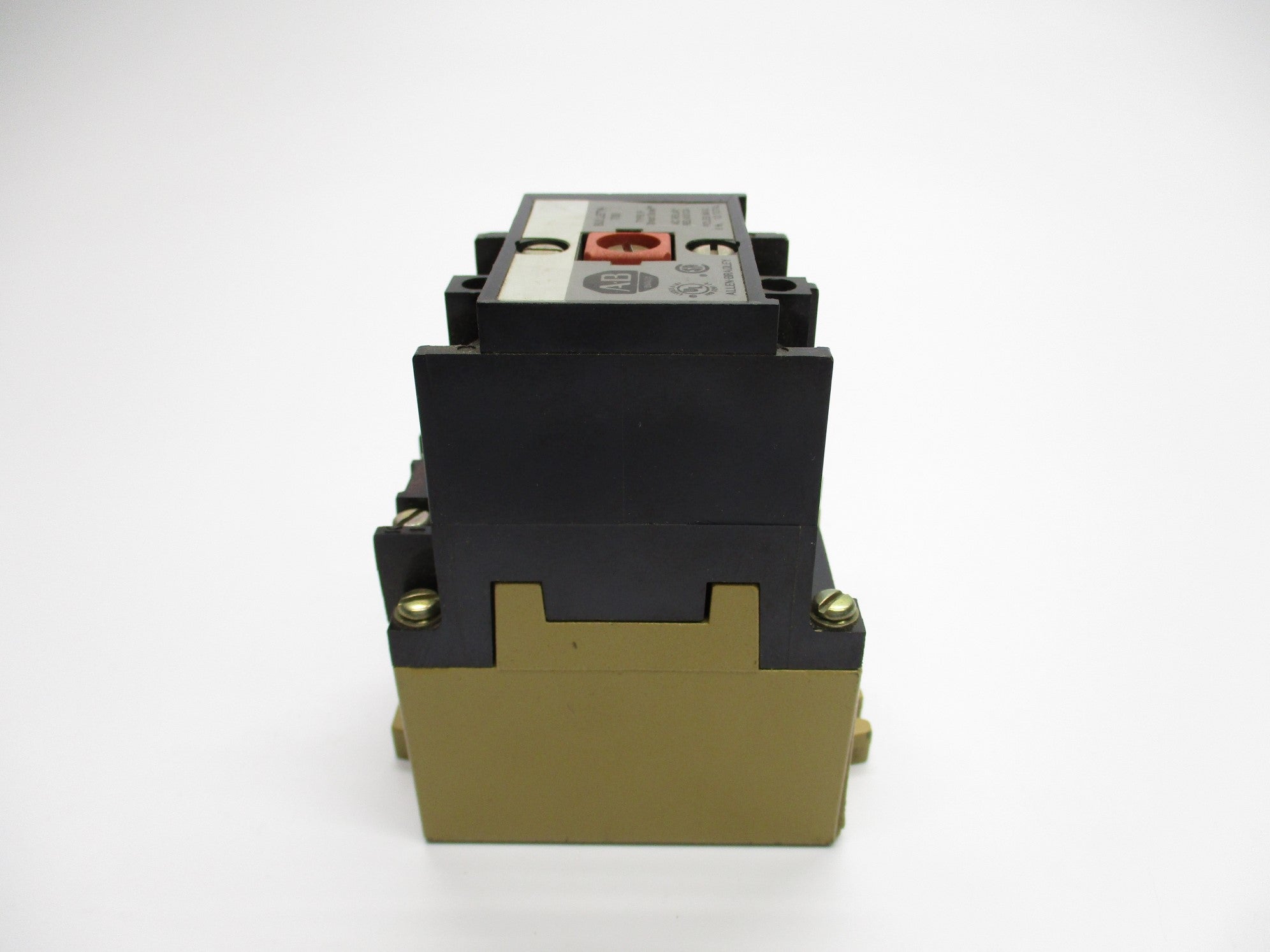 ALLEN BRADLEY 700-P400A1 SER. B 110/120V 10A NSNP