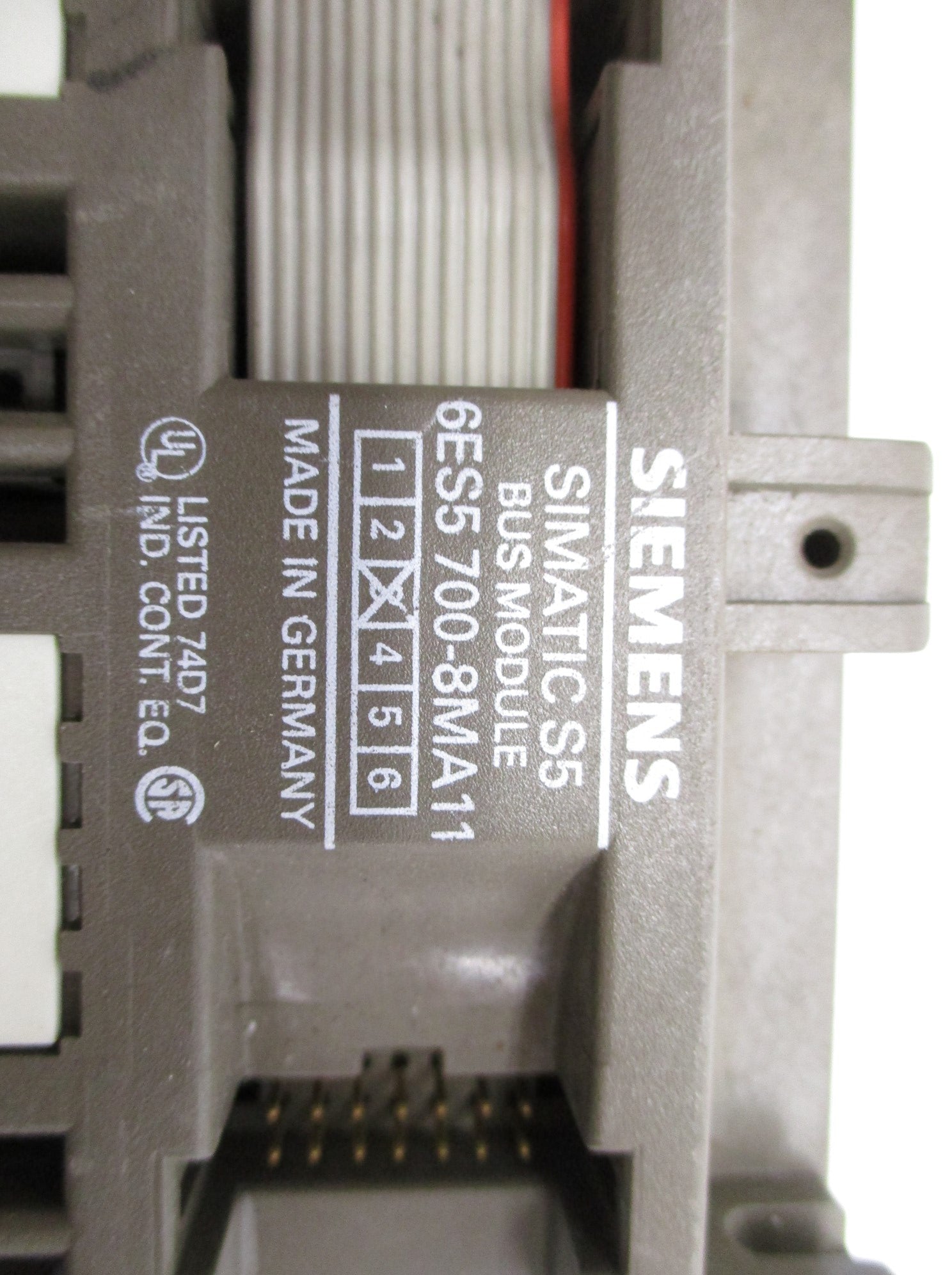 SIEMENS 6ES5700-8MA11 UNMP