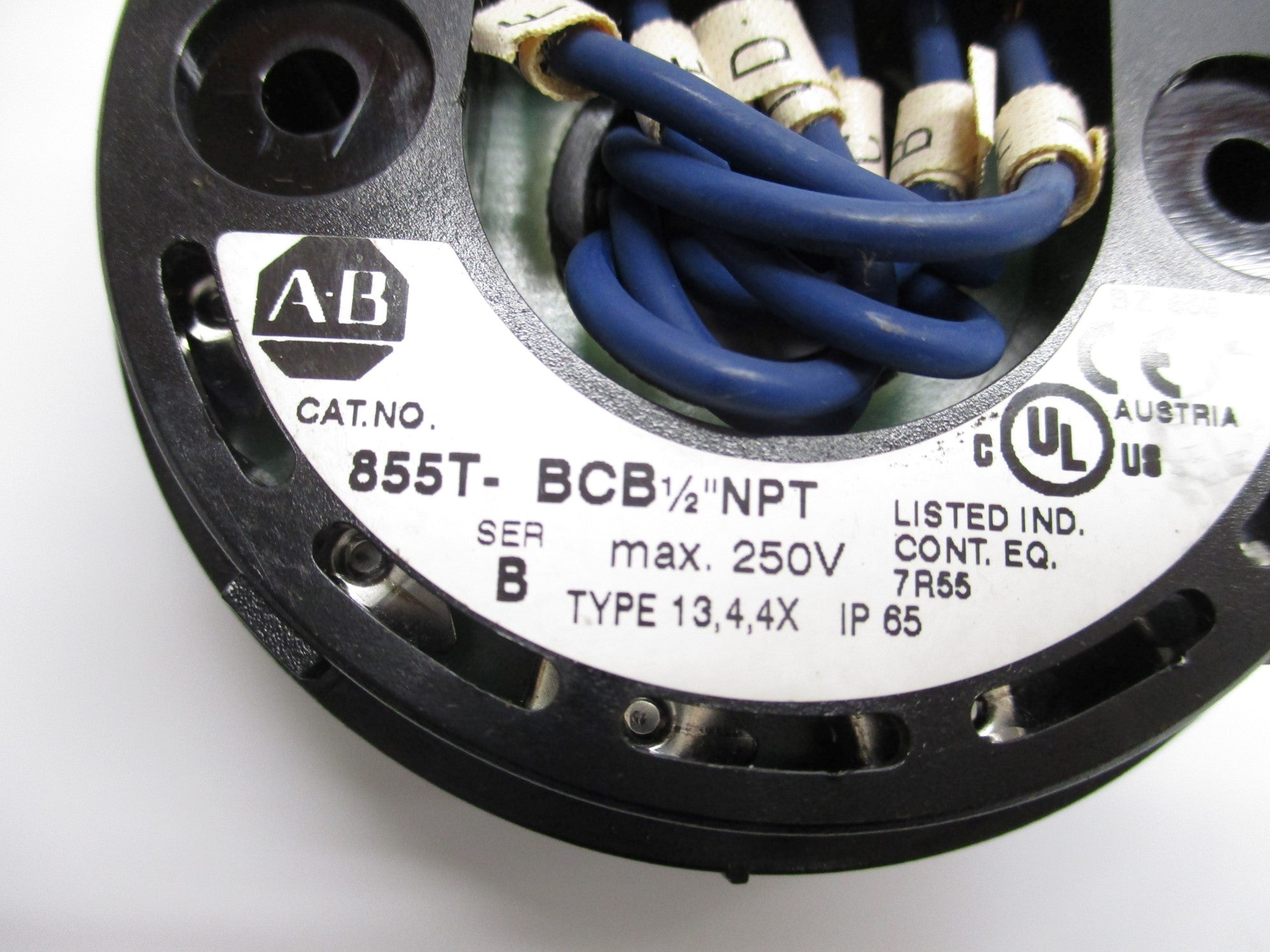 ALLEN BRADLEY 855T-BCB SER. B 250V UNMP