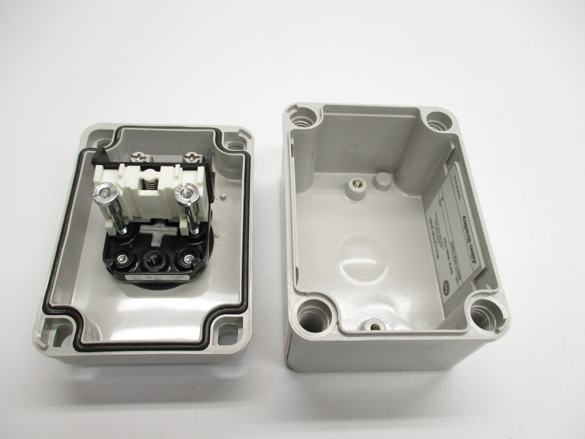 ALLEN BRADLEY 800T-NX1502C SER. A (BR/WH) NSMP