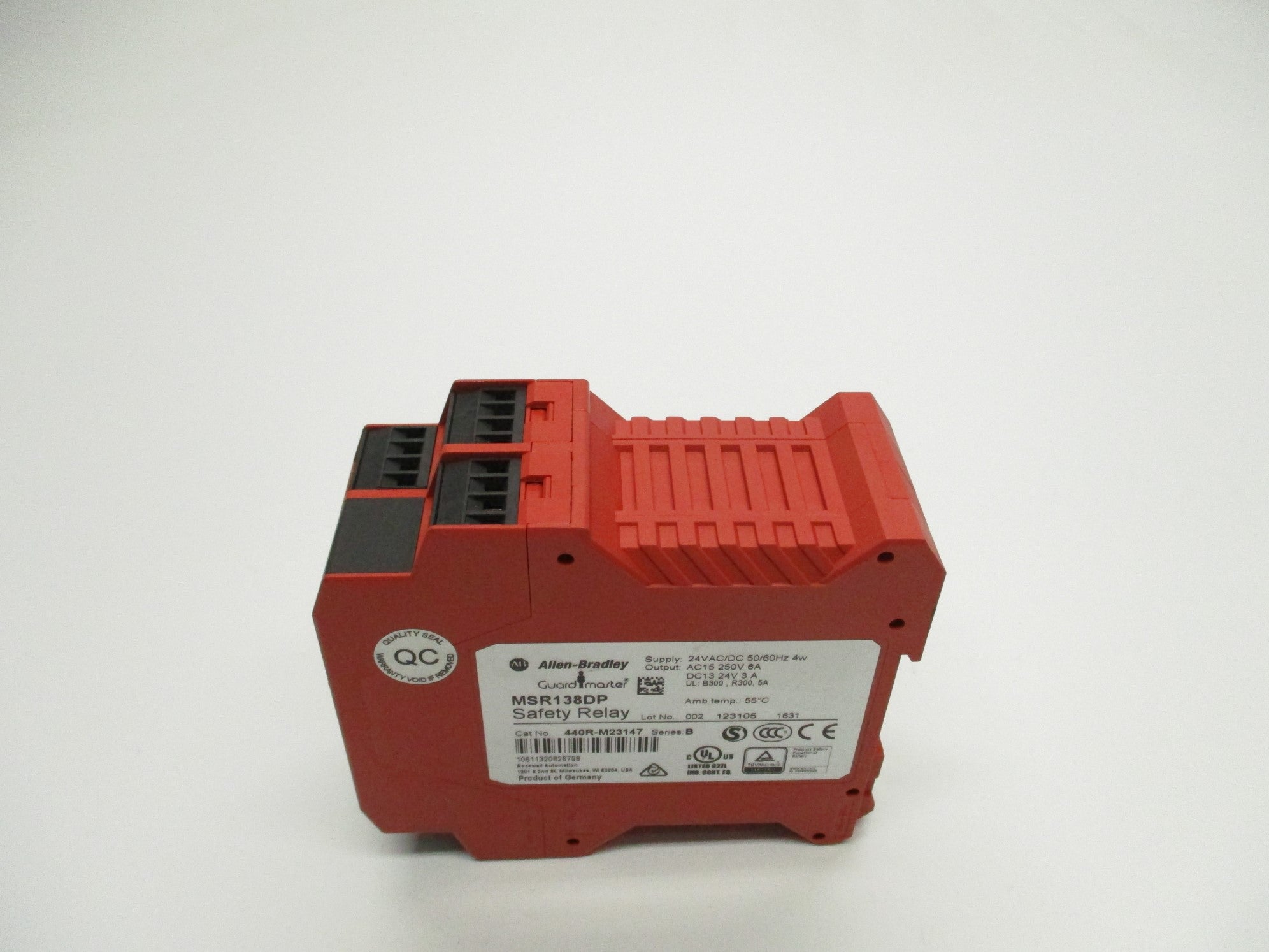ALLEN BRADLEY 440R-M23147 SER. B 24VAC/DC 3A NSNP