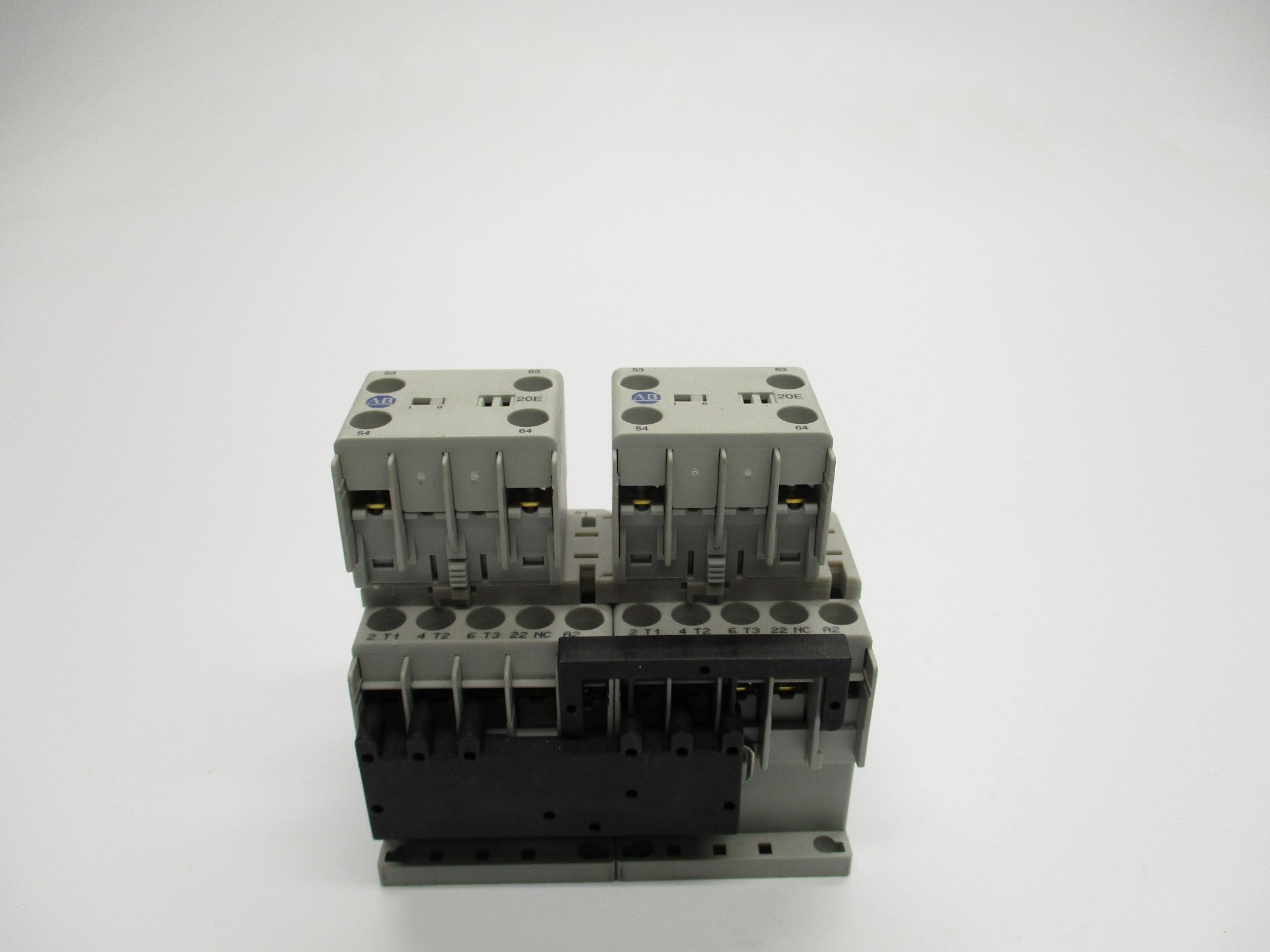 ALLEN BRADLEY 104-K05DJ02 SER. A 24VDC NSNP