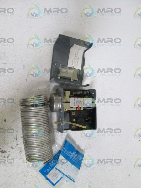 PENN A40EA-1 TEMPERATURE CONTROLLER 15/55 F *NEW NO BOX*