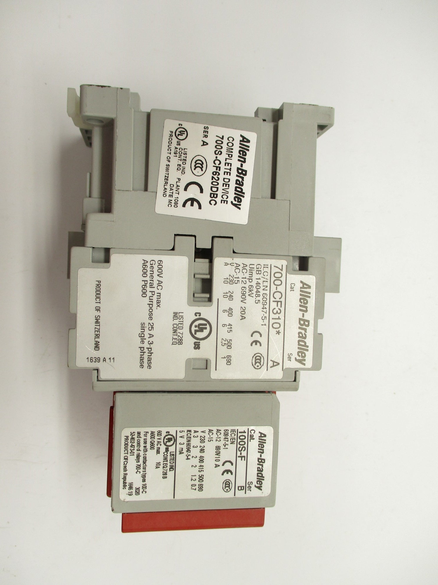 ALLEN BRADLEY 700S-CF620DBC SER. A 110/120V NSNP