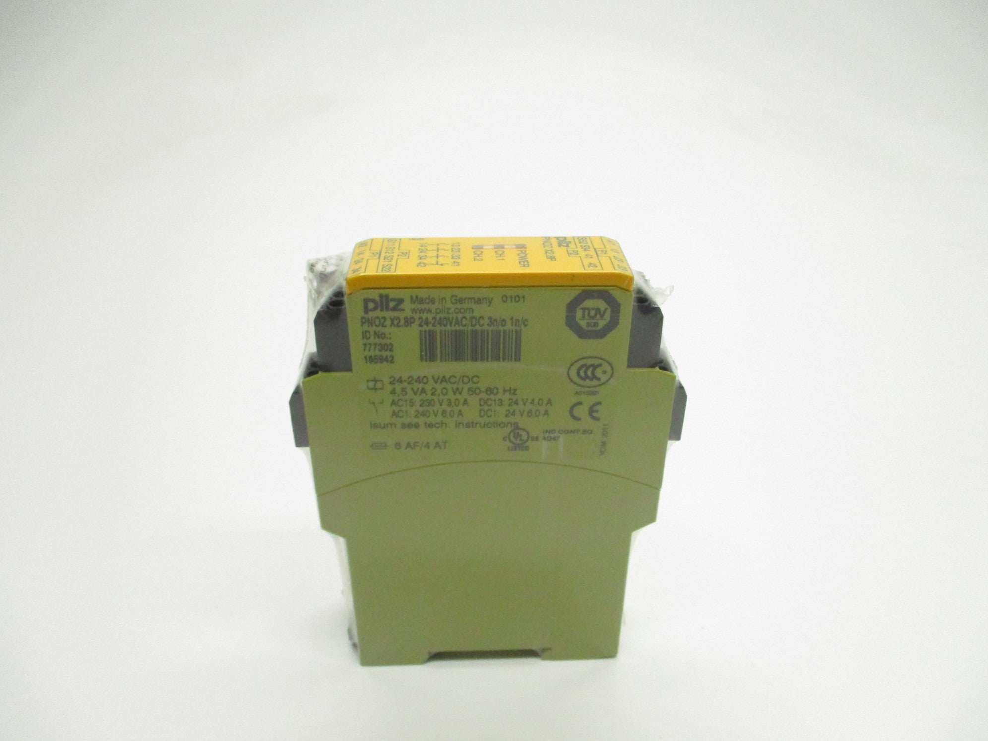 PILZ PNOZX2.8P-24-240VAC/DC-3N/O-1N/C 24-240VAC/DC NSMP