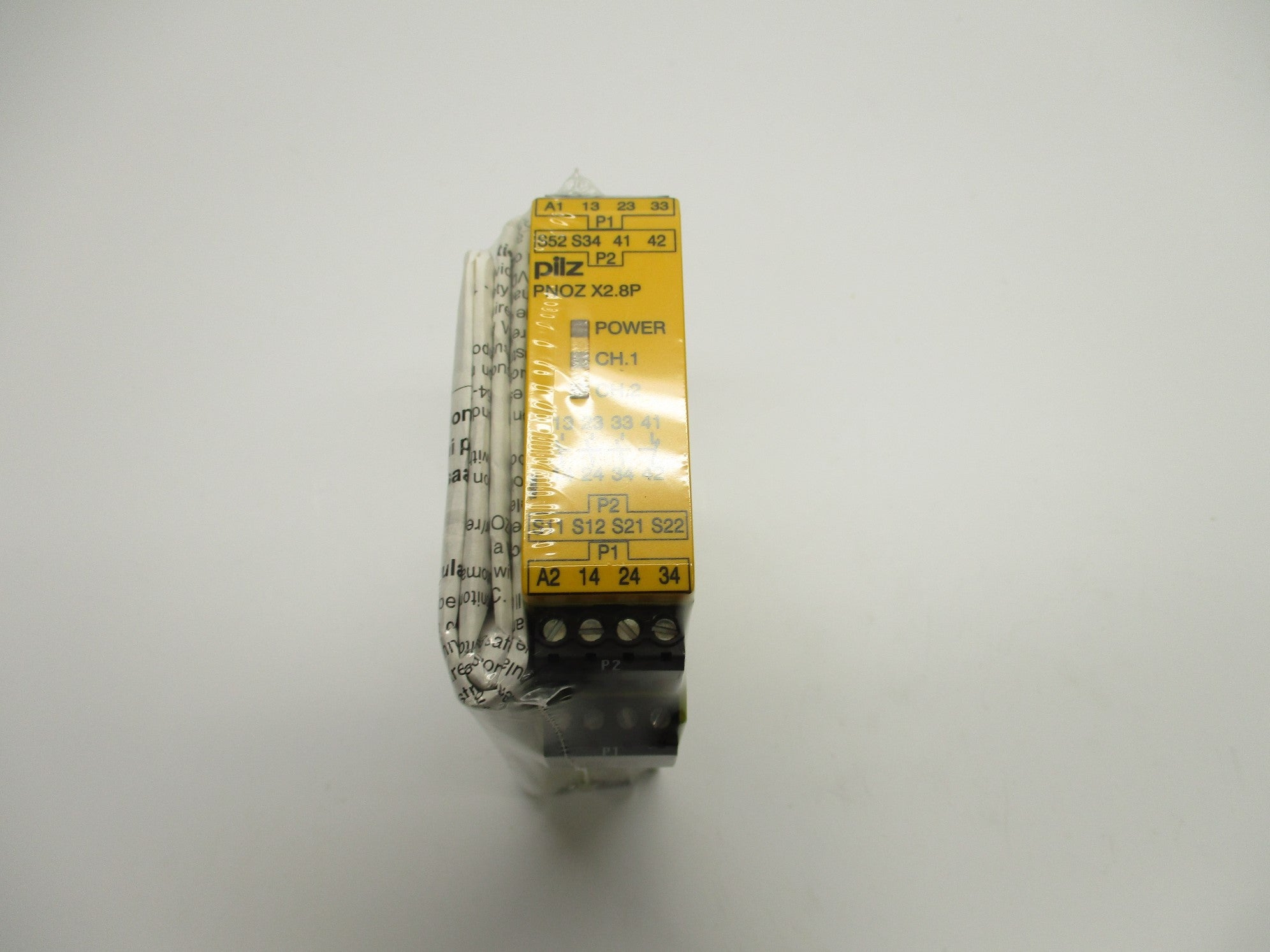 PILZ PNOZX2.8P-24-240VAC/DC-3N/O-1N/C 24-240VAC/DC NSMP
