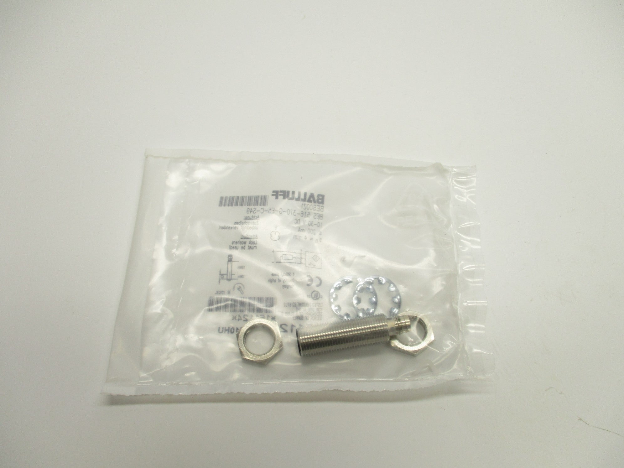 BALLUFF BES516-370-G-E5-C-S49 BES00Z1 10-30VDC NSMP