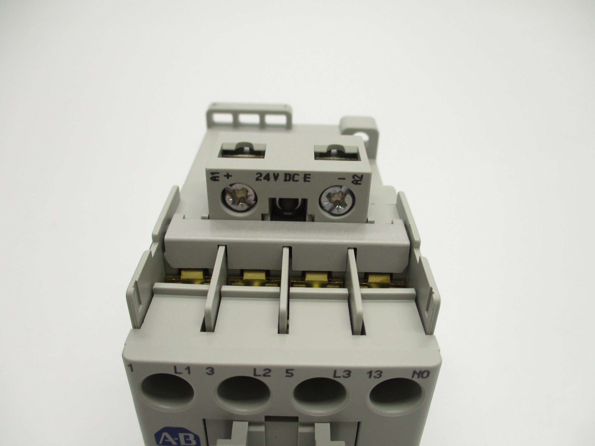 ALLEN BRADLEY 100-C09EJ10 SER. A 24VDC (BR/WH) NSMP