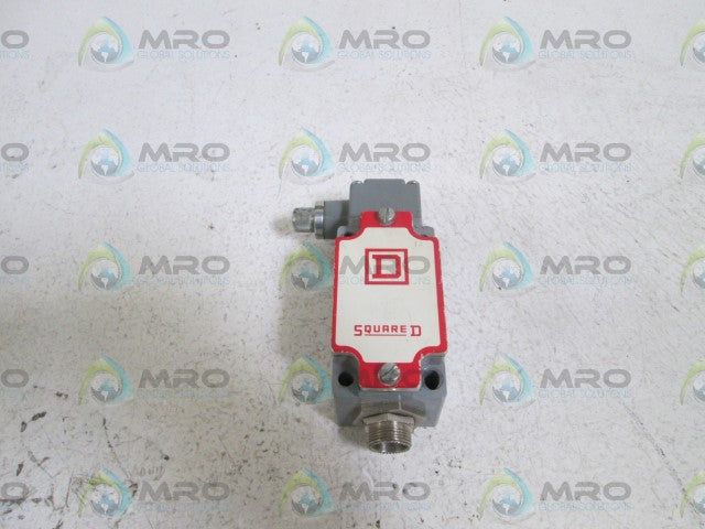 SQUARE D LIMIT SWITCH 9007 BD-13 *USED*