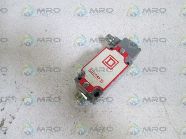 SQUARE D LIMIT SWITCH 9007 BD-13 *USED*