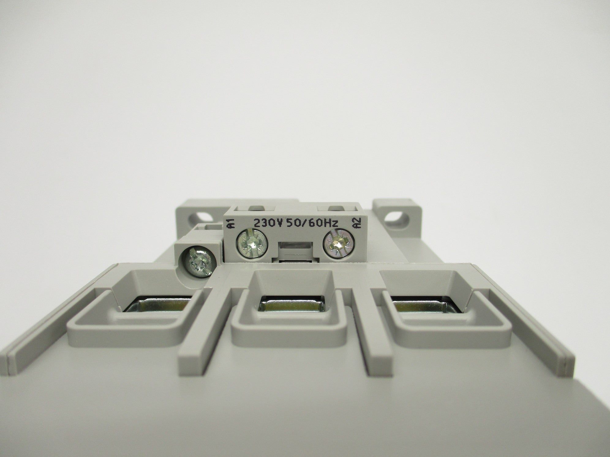 ALLEN BRADLEY 100S-C85KF22C SER. A 230V (BR/WH) NSMP