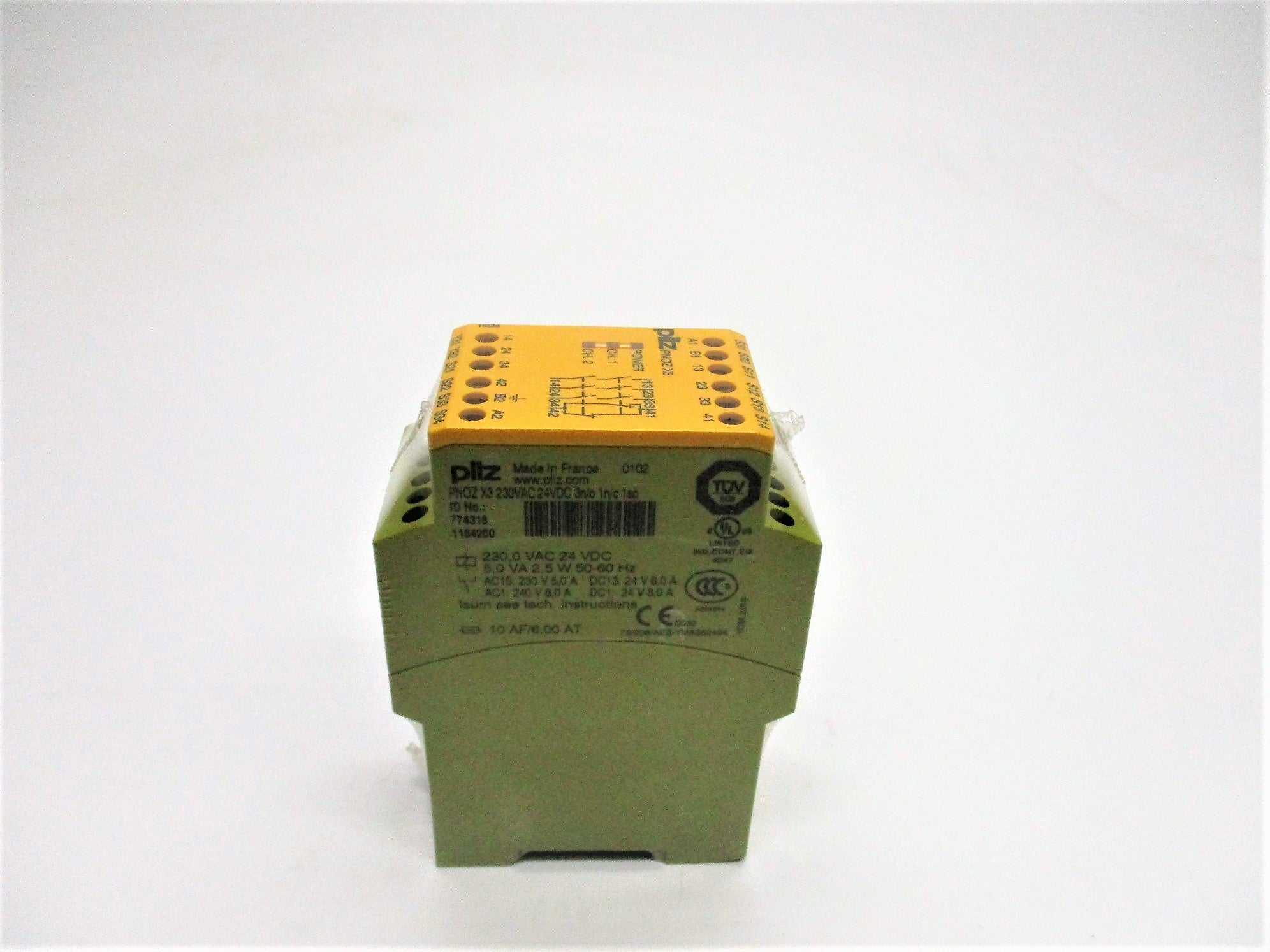 PILZ PNOZ-X3-230VAC-24VDC-3N/O-1N/C-1SO 24VDC NSMP