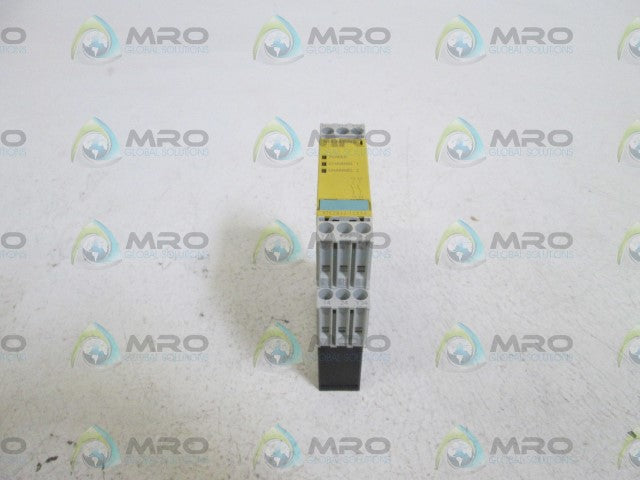 SIEMENS SAFETY RELAY 3TK2822-1CB30 *NEW NO BOX*