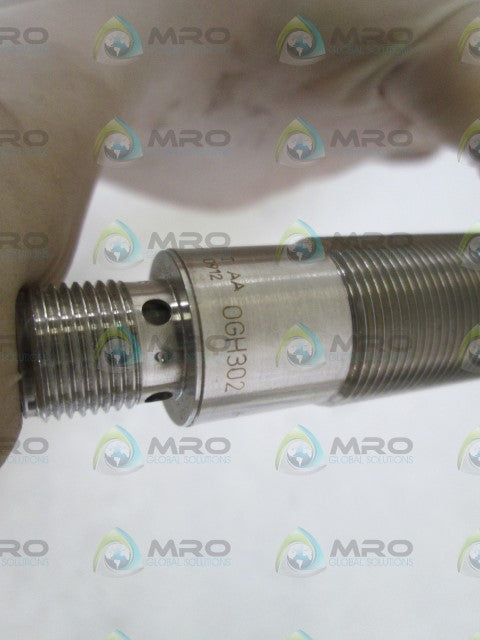 IFM EFECTOR OGH302 DIFFUSE REFLECTION SENSOR *NEW NO BOX*