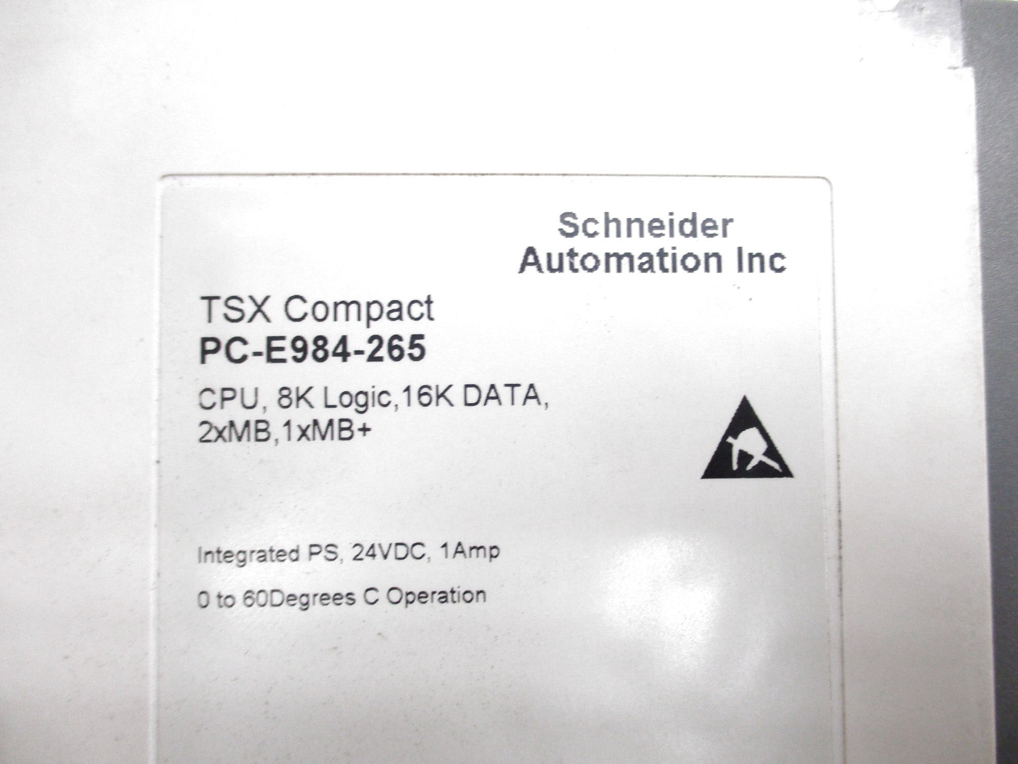 SCHNEIDER AUTOMATION PC-E984-265 24VDC UNMP